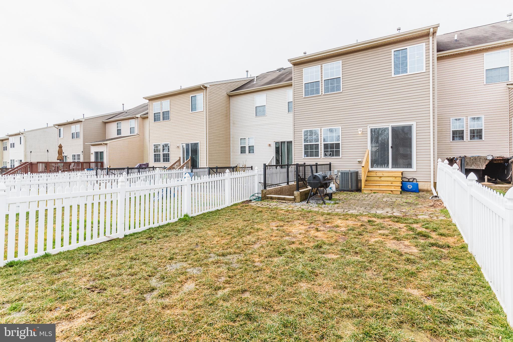 AUTUMN RUN - Residential