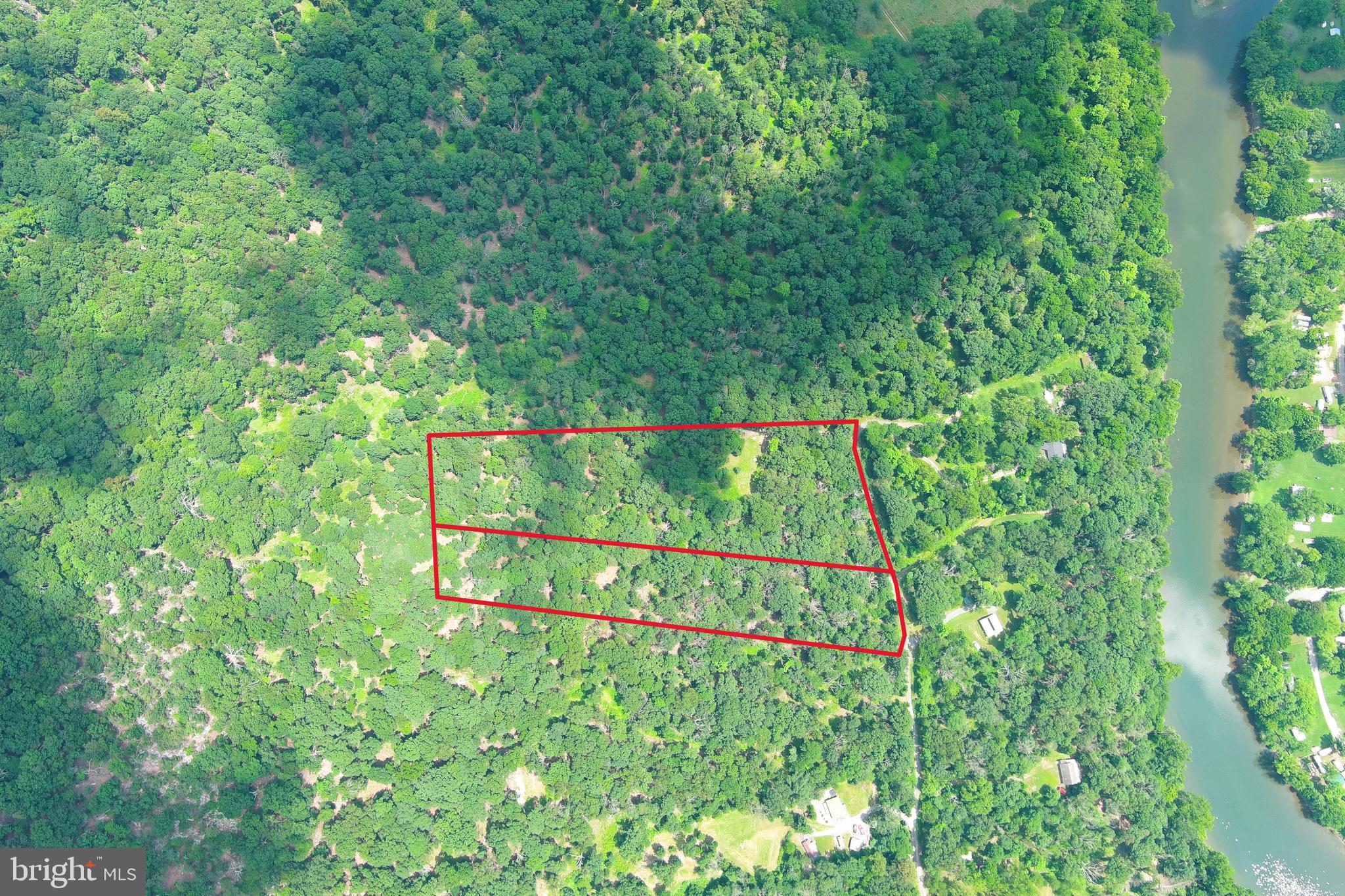 WHITSONS POINT - Land