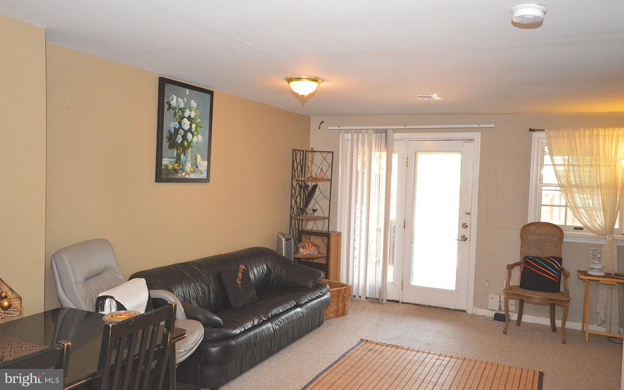 ASHBURN VILLAGE - Residential Lease