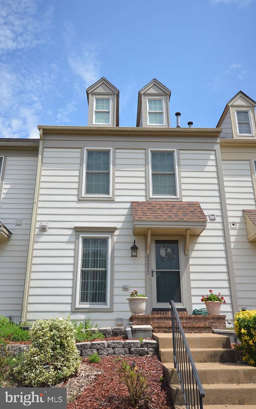 Lower Level walkout basement rental. One big bedroom and full bath. Fully furnished. Rent includes utilities.