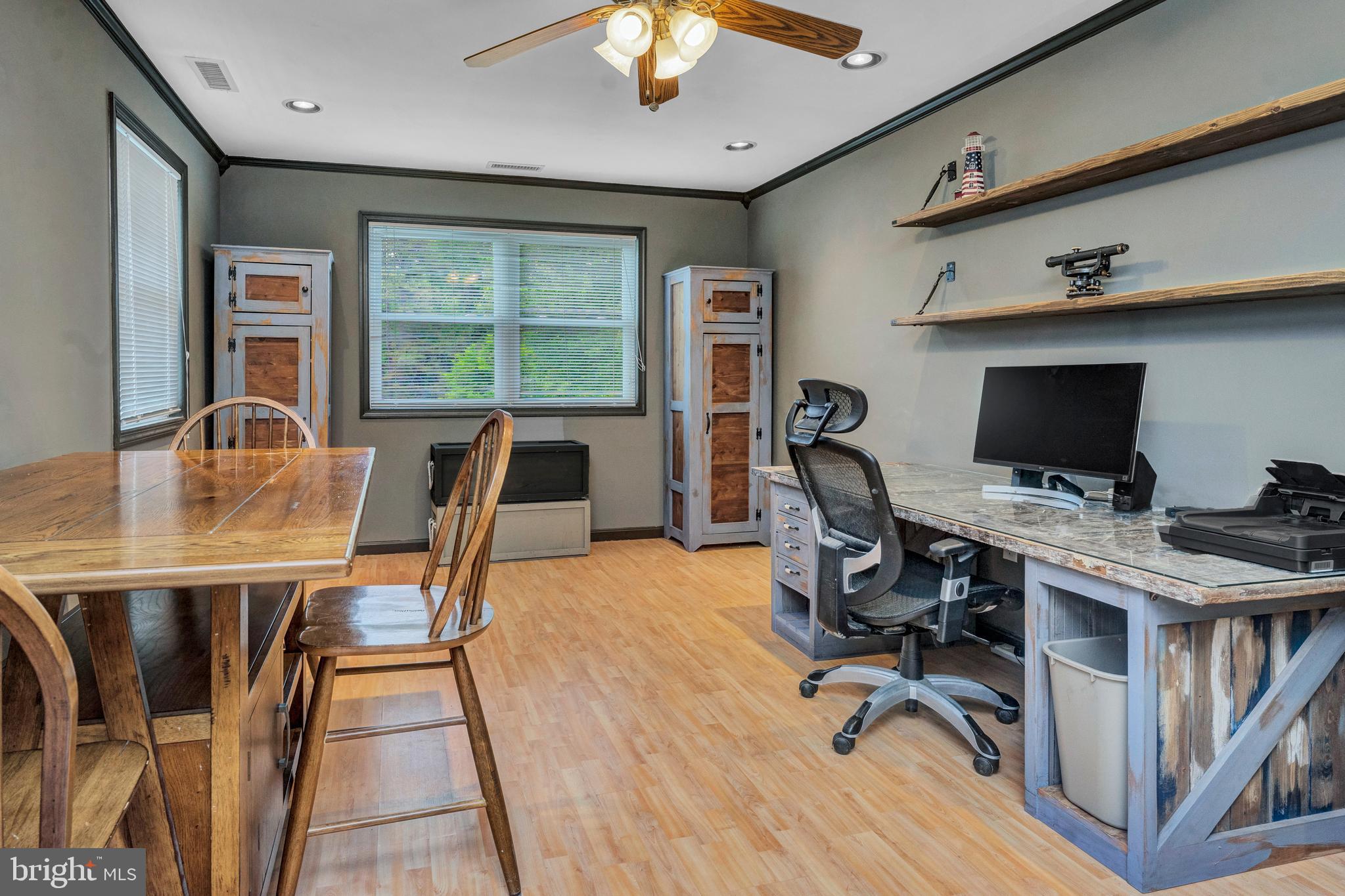 SUNSHINE HILLS - Residential