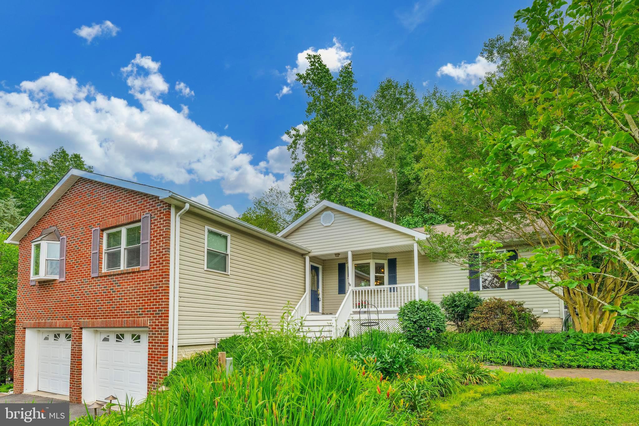 SUNSHINE HILLS - Residential