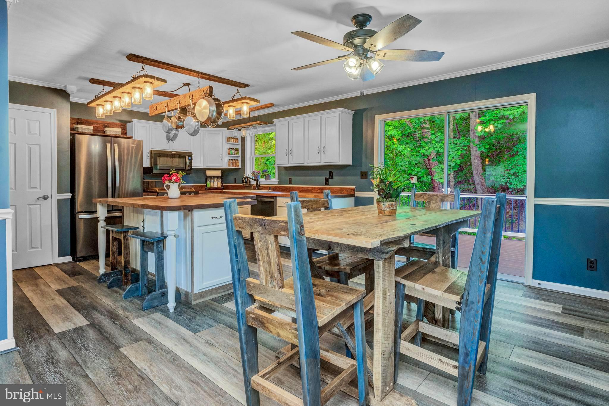 SUNSHINE HILLS - Residential