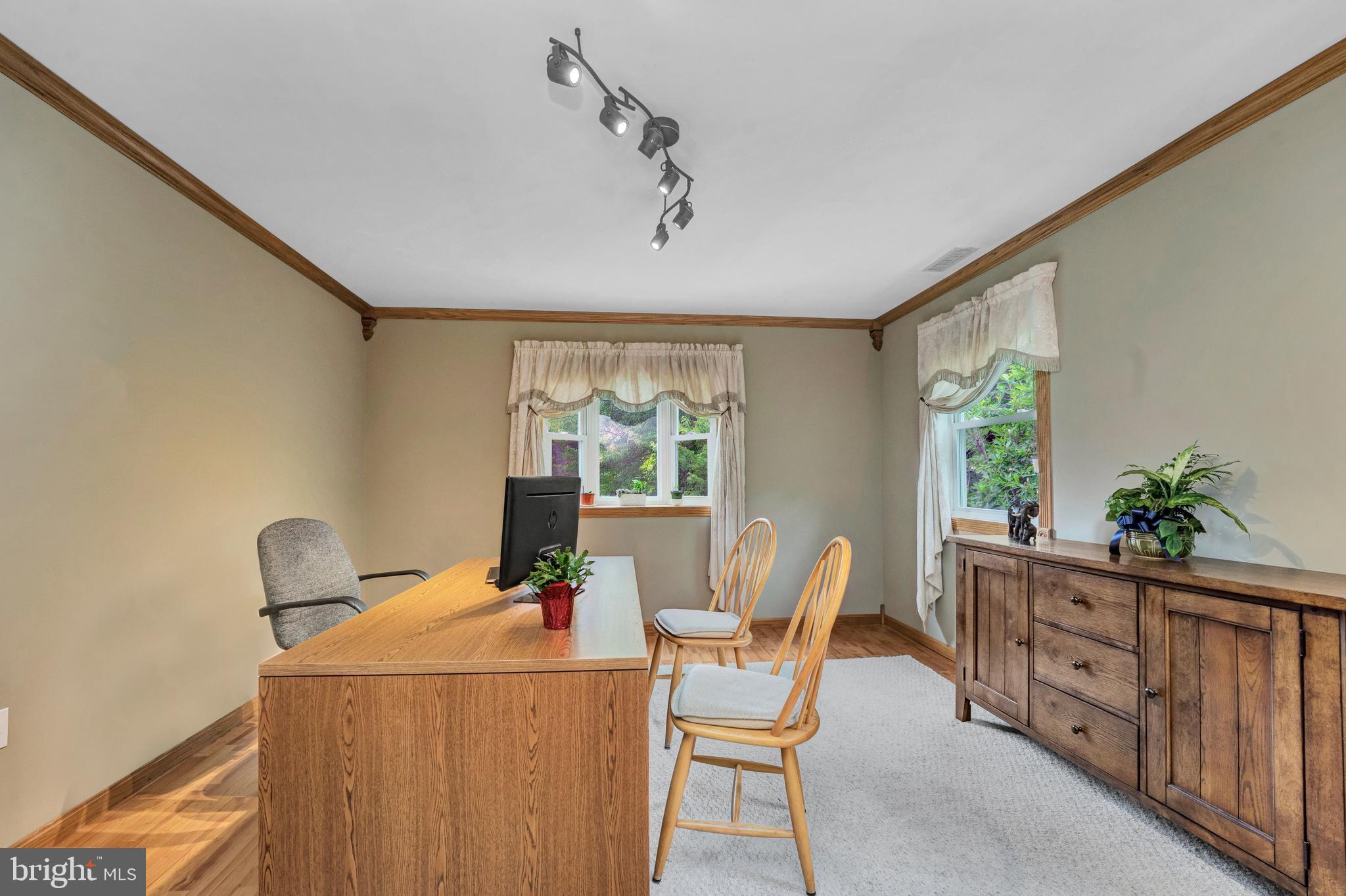 SUNSHINE HILLS - Residential