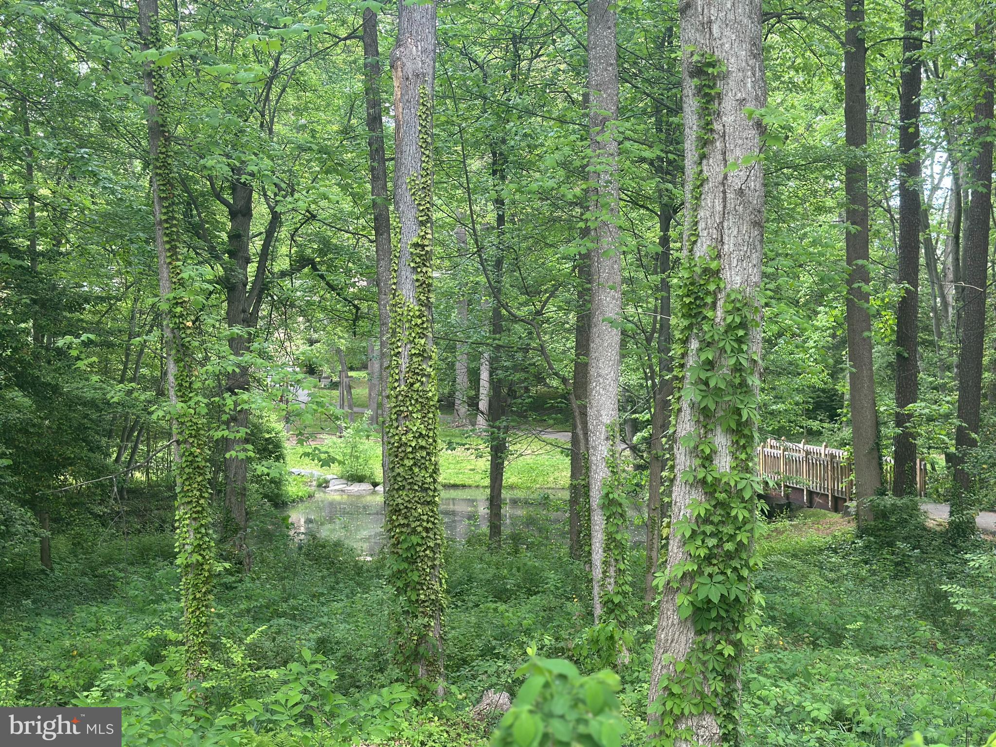 VANTAGE HILL - Residential