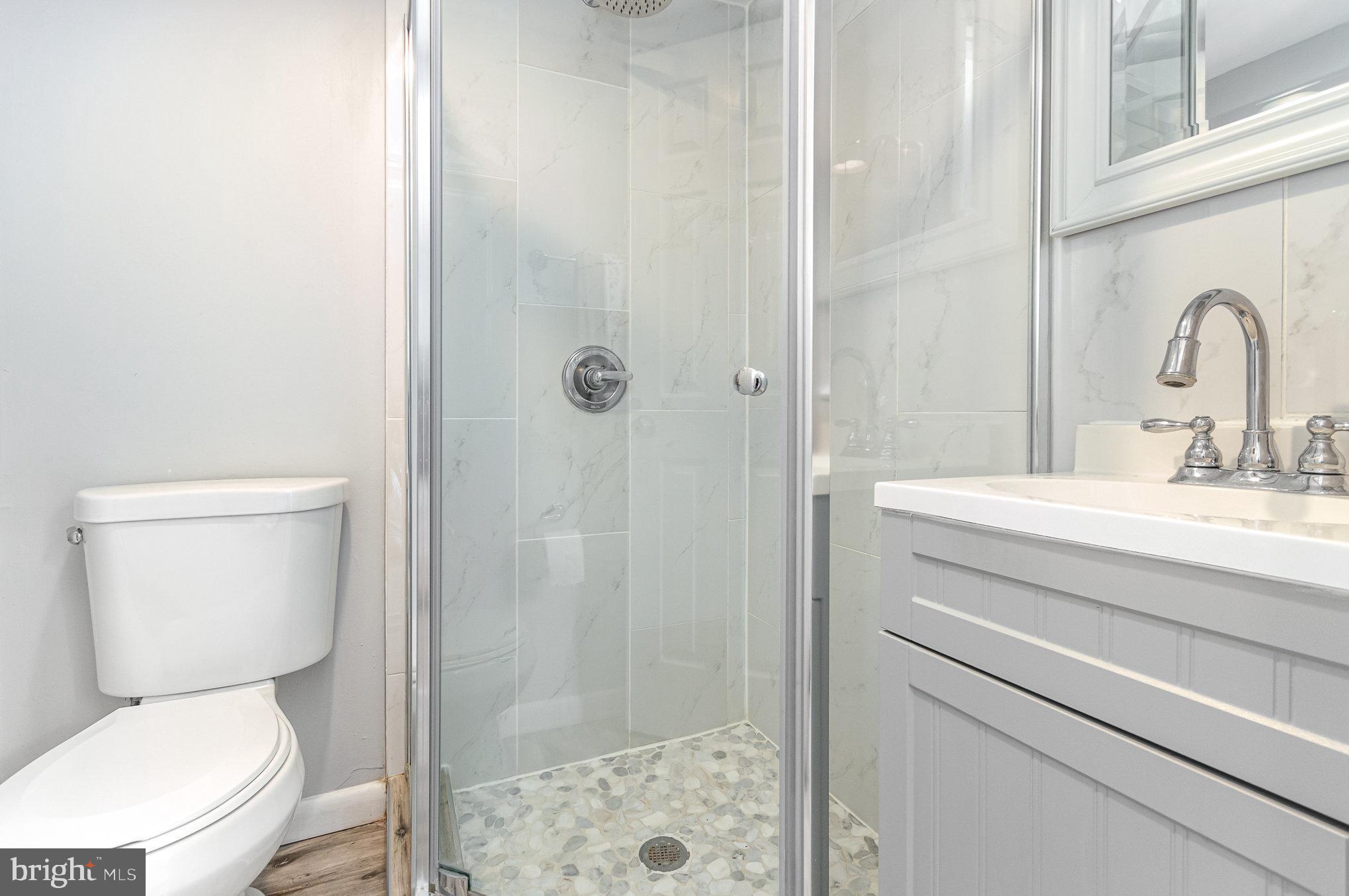 VANTAGE HILL - Residential