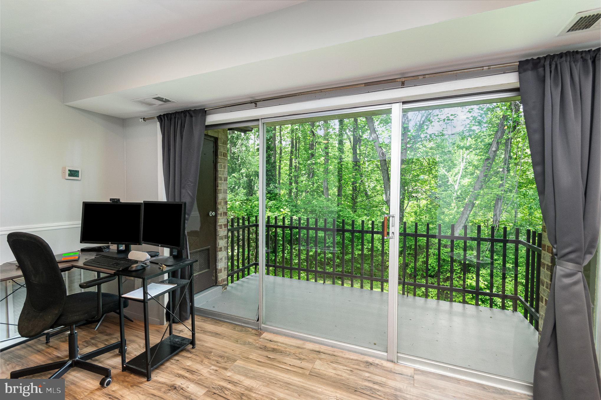 VANTAGE HILL - Residential