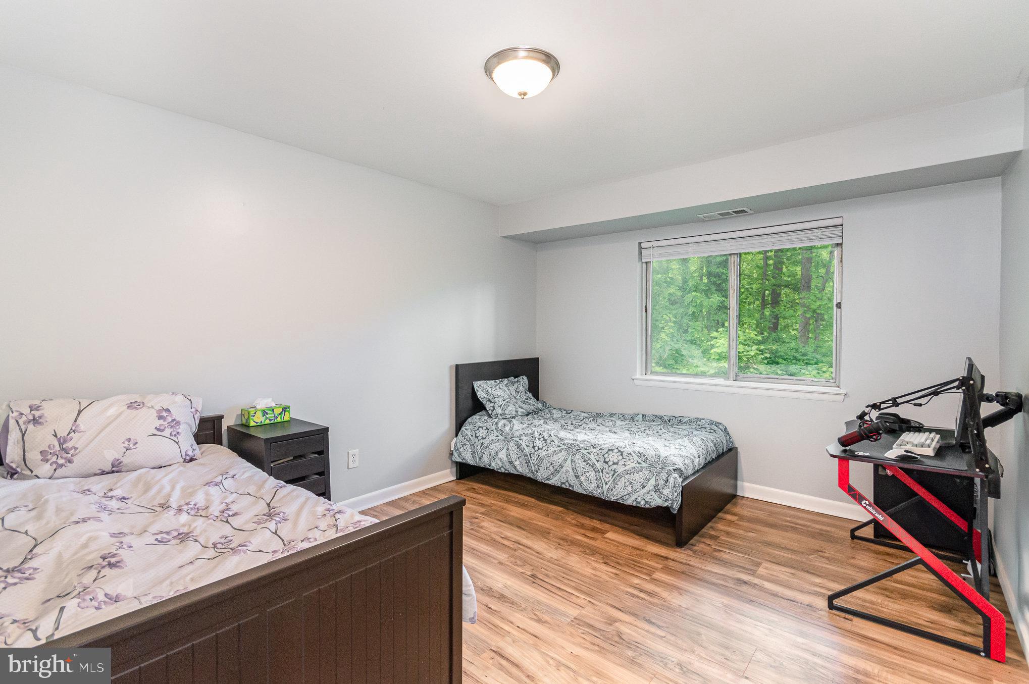 VANTAGE HILL - Residential