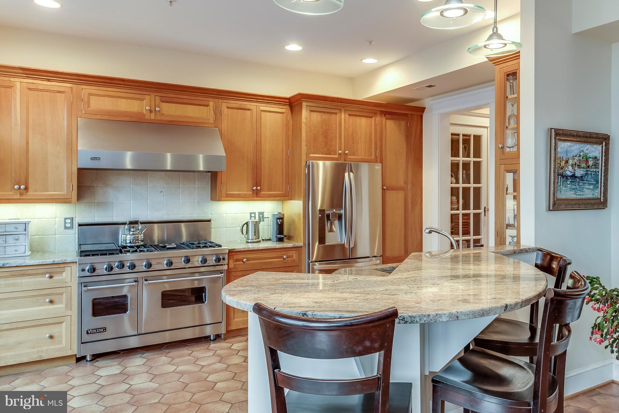 MURRAY HILL - Residential