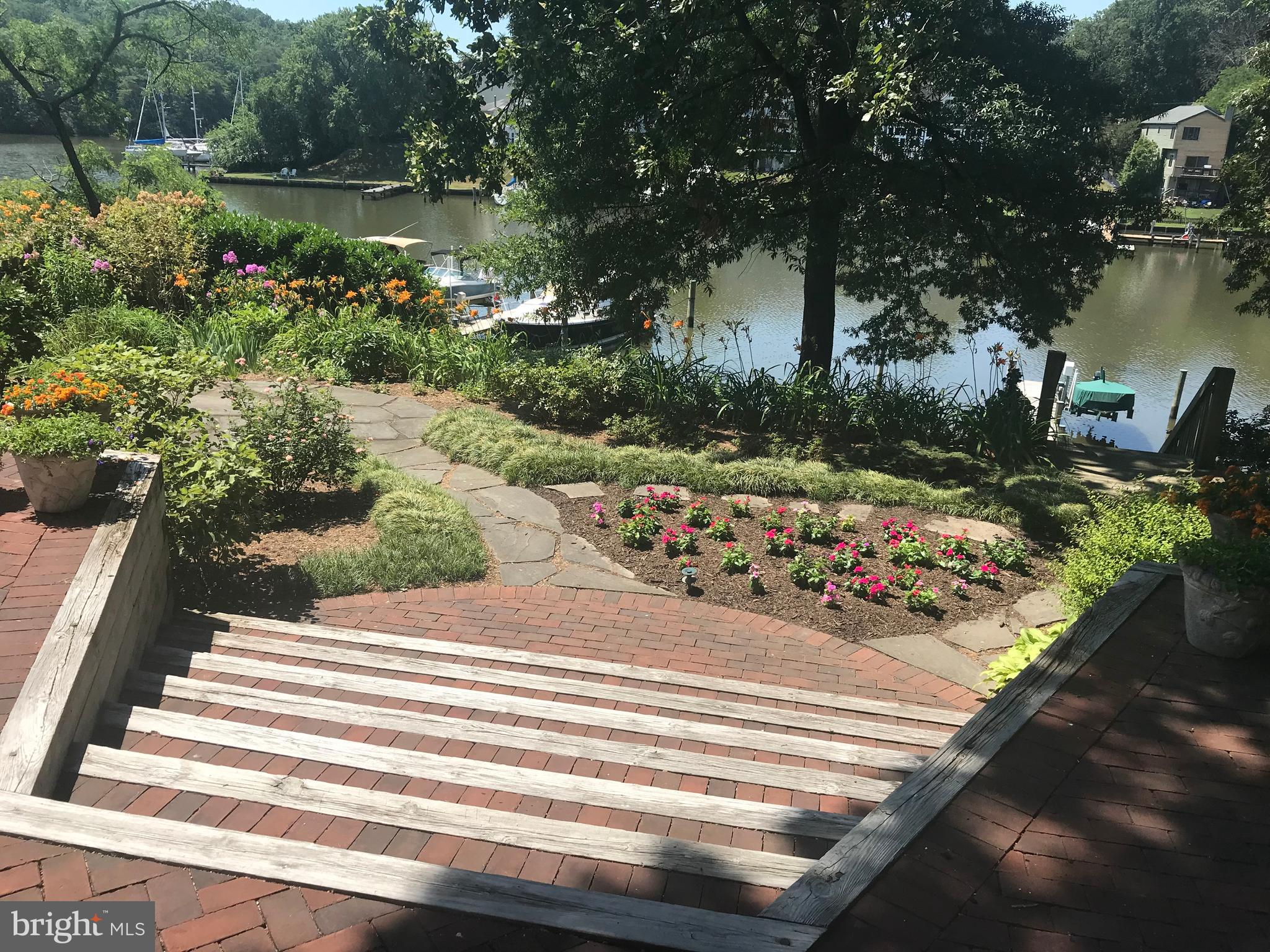 MURRAY HILL - Residential