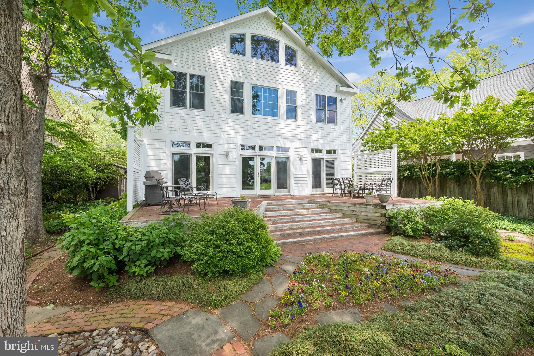 MURRAY HILL - Residential