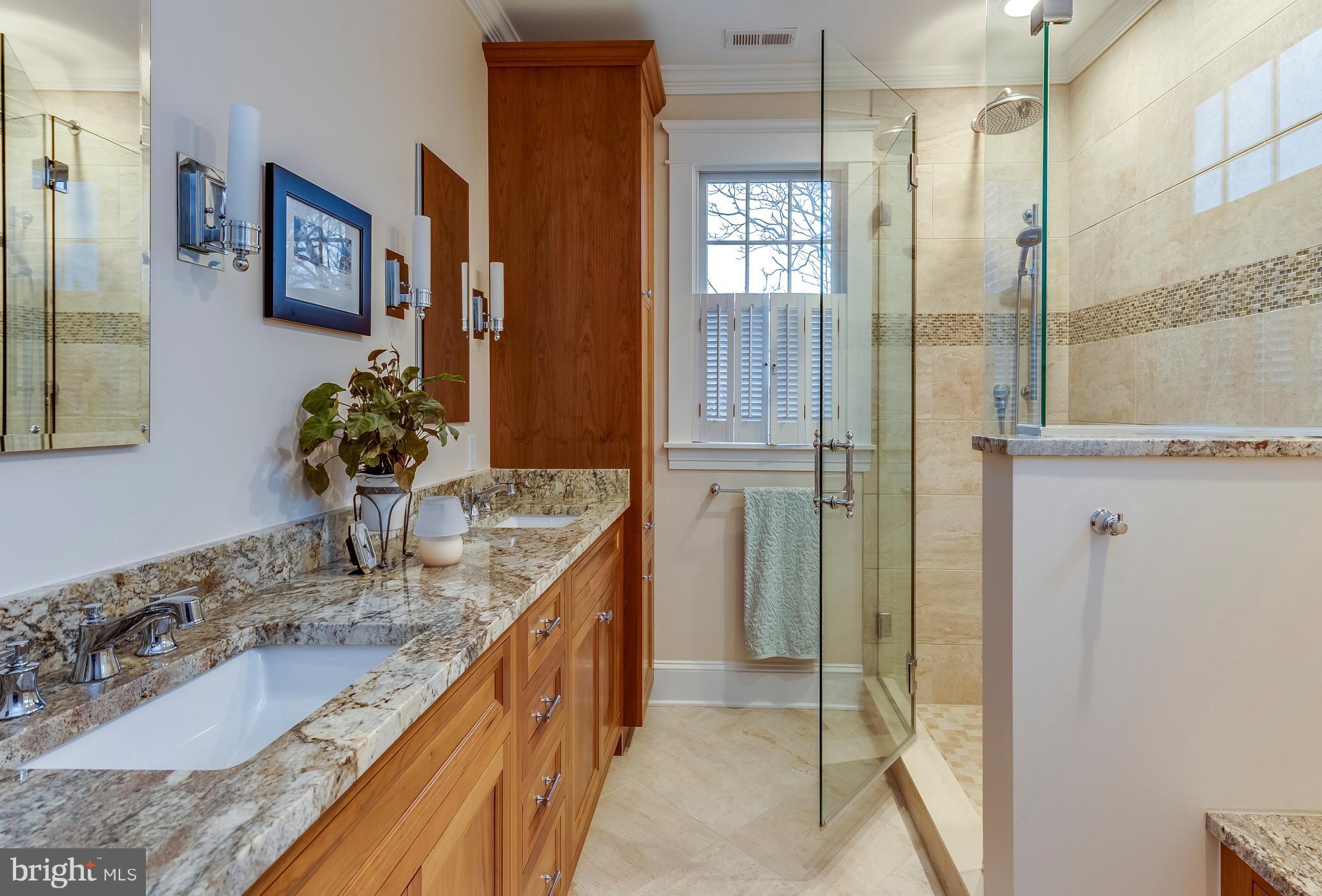 MURRAY HILL - Residential