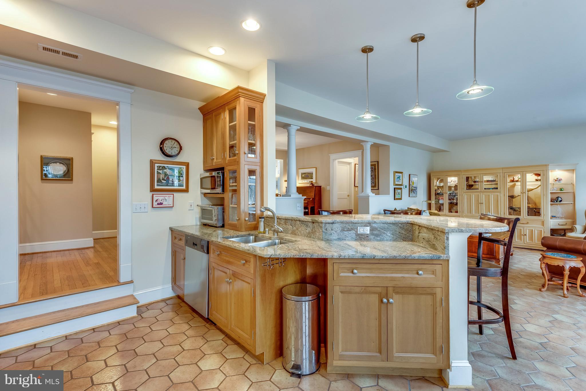 MURRAY HILL - Residential