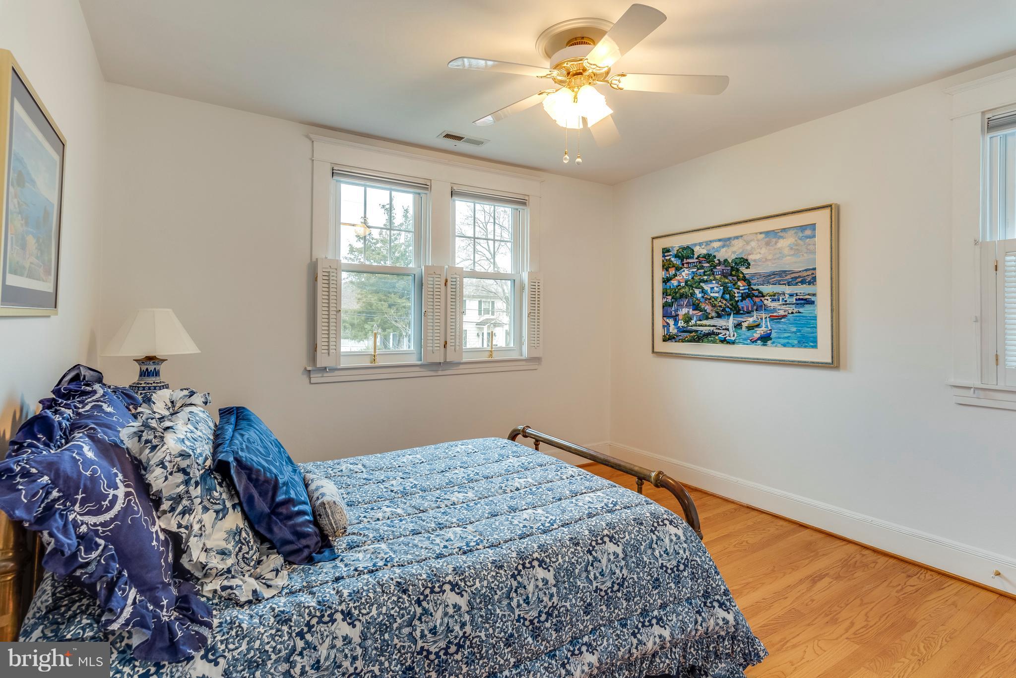 MURRAY HILL - Residential