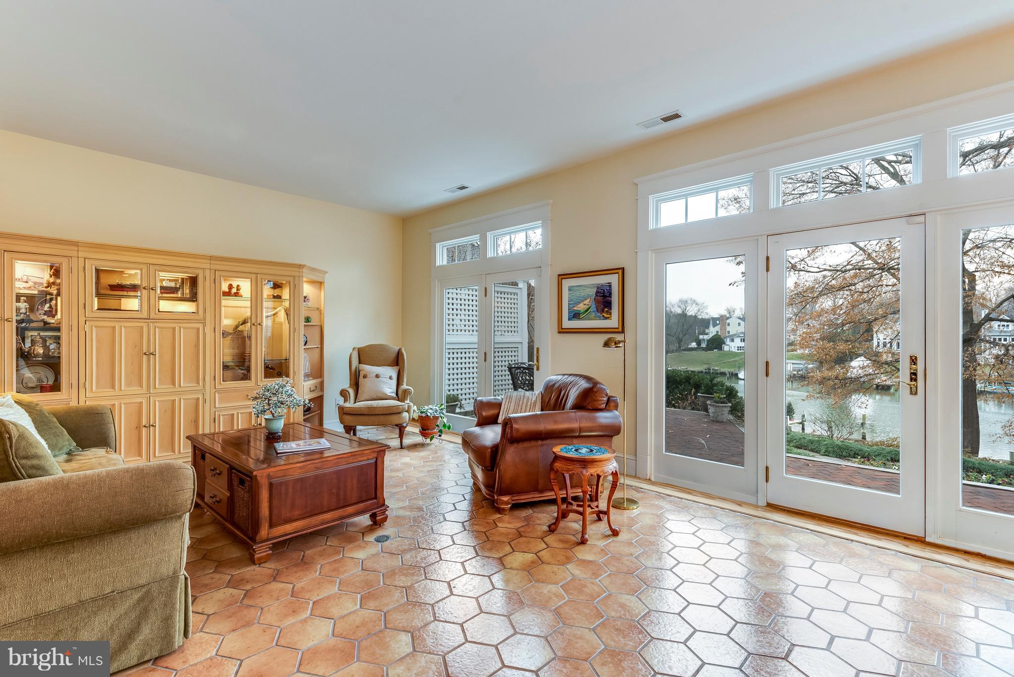 MURRAY HILL - Residential