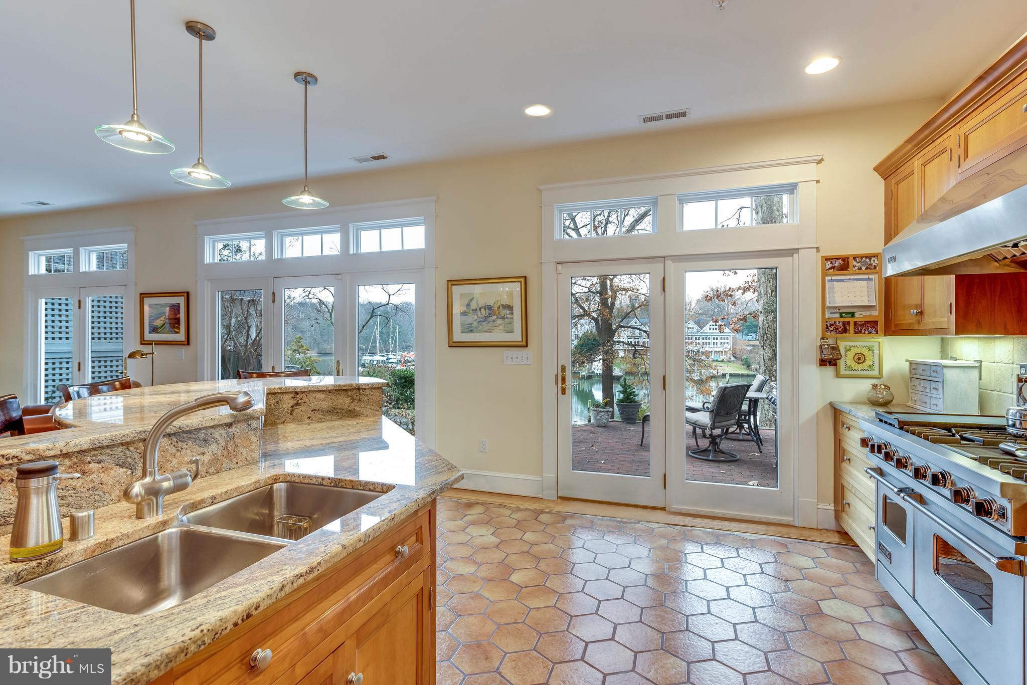 MURRAY HILL - Residential