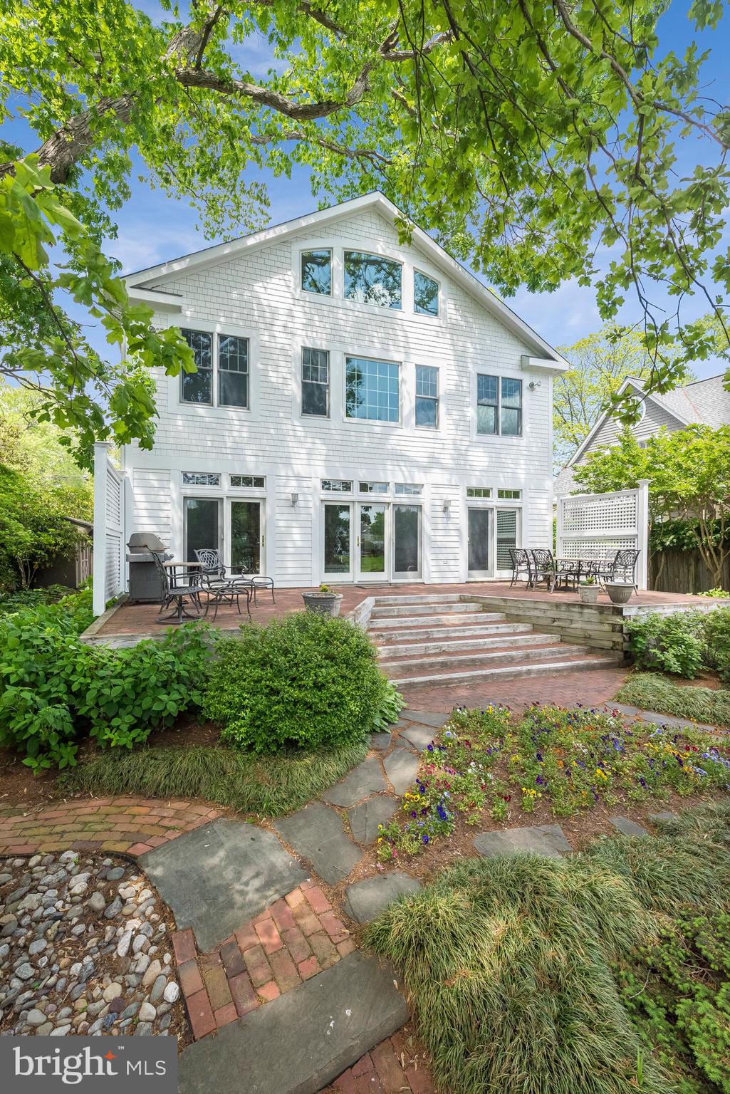 MURRAY HILL - Residential