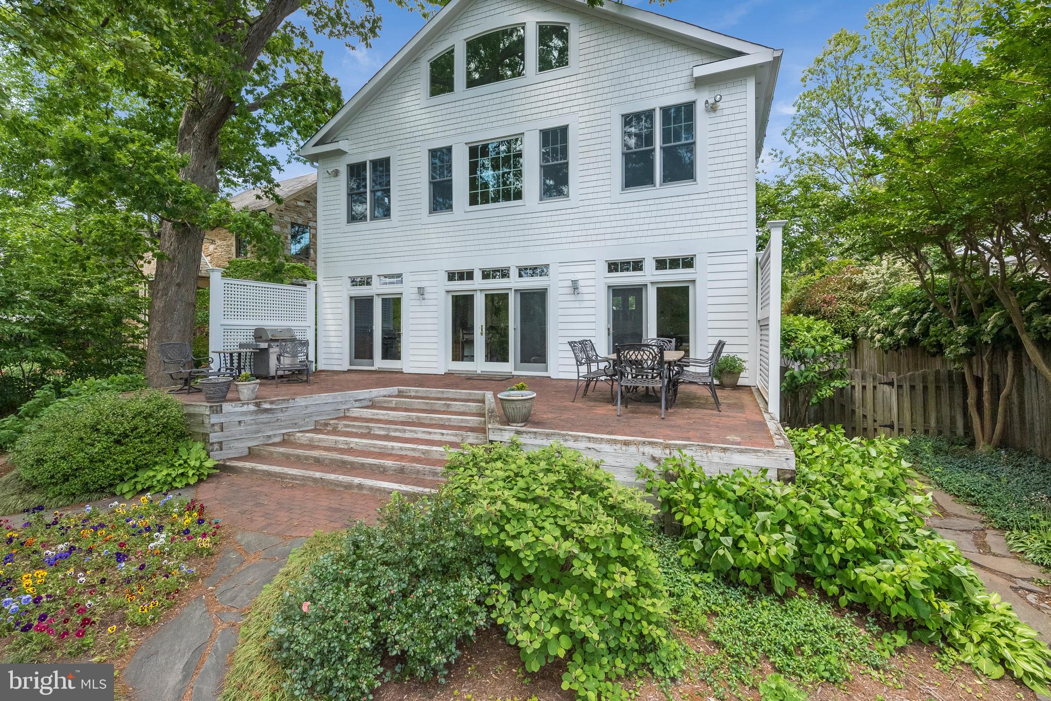 MURRAY HILL - Residential