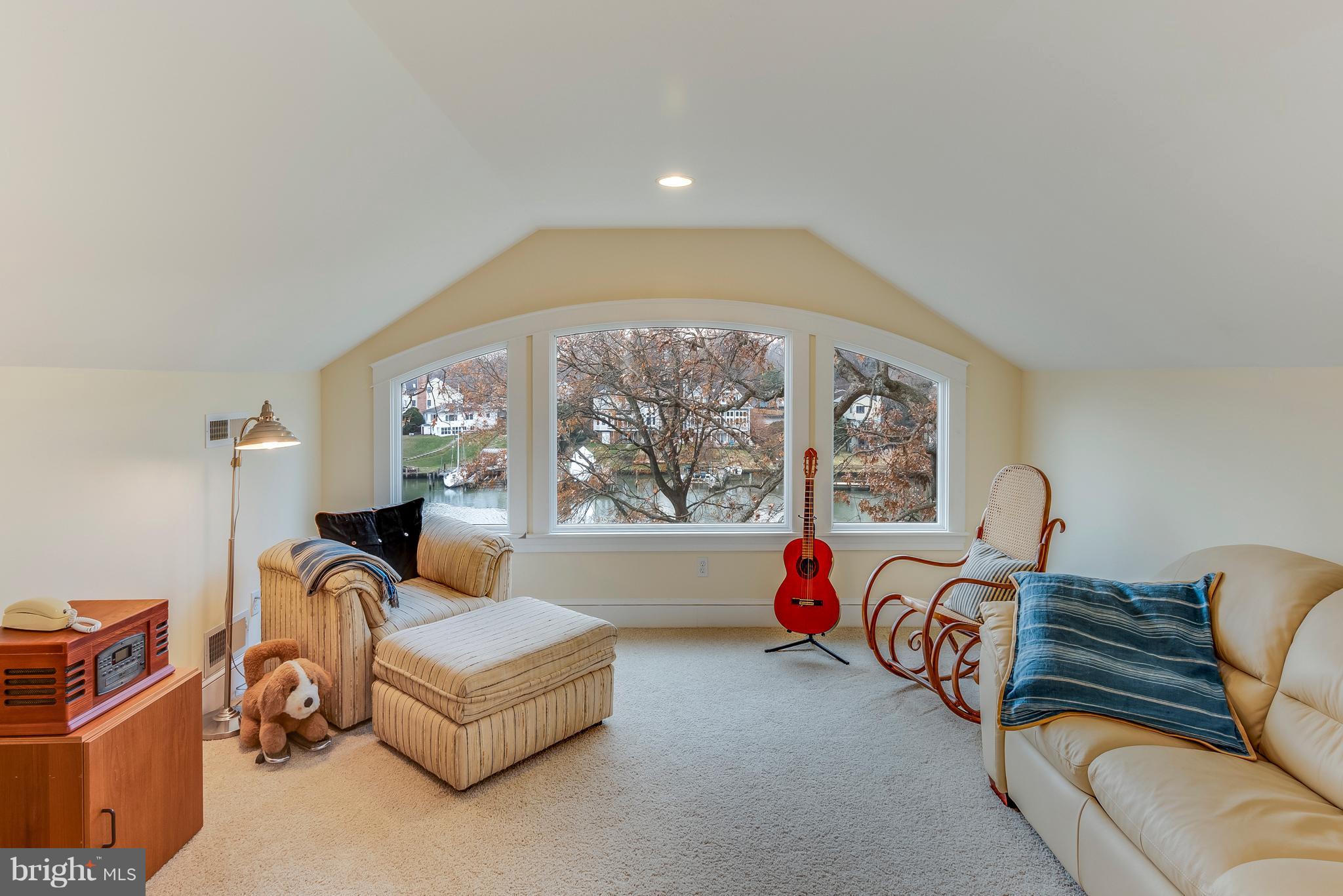 MURRAY HILL - Residential