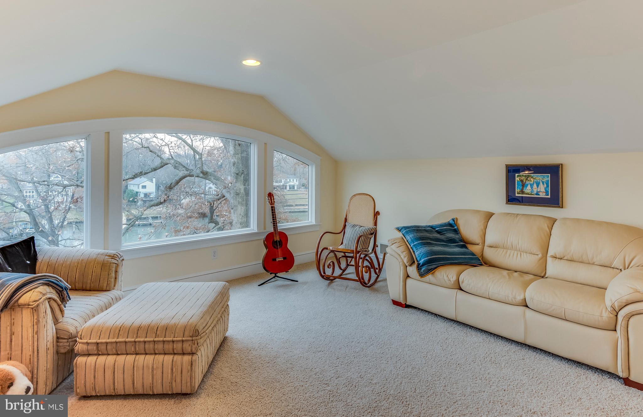 MURRAY HILL - Residential