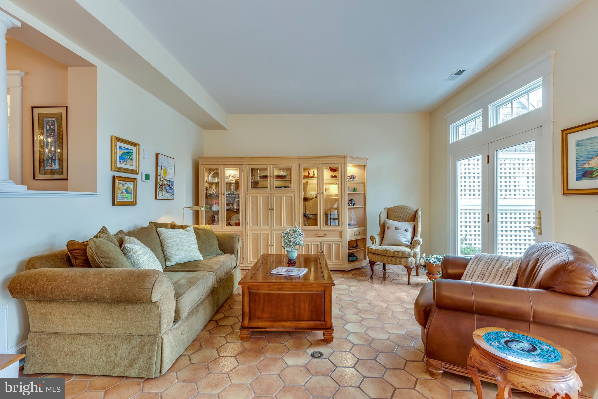 MURRAY HILL - Residential