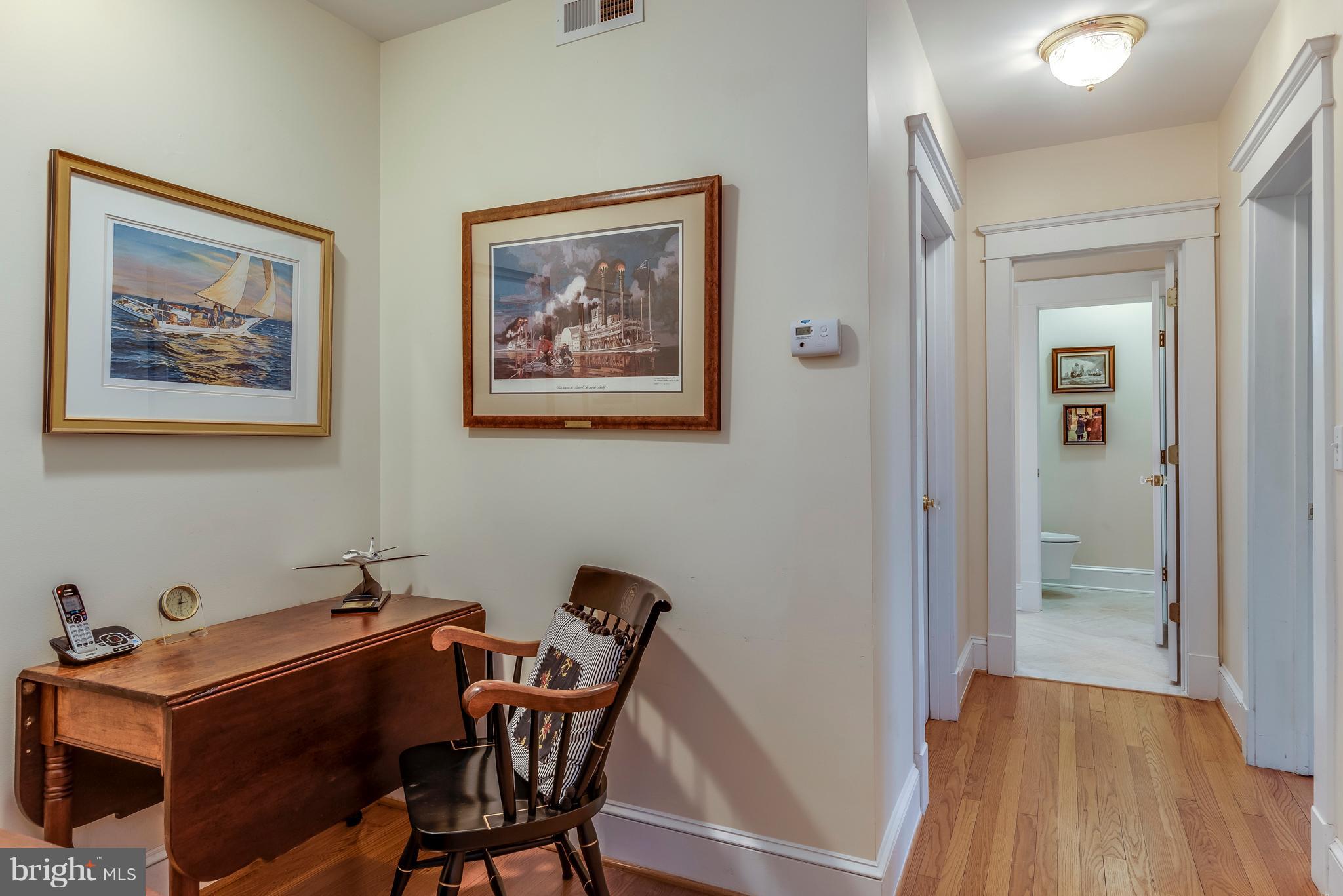 MURRAY HILL - Residential