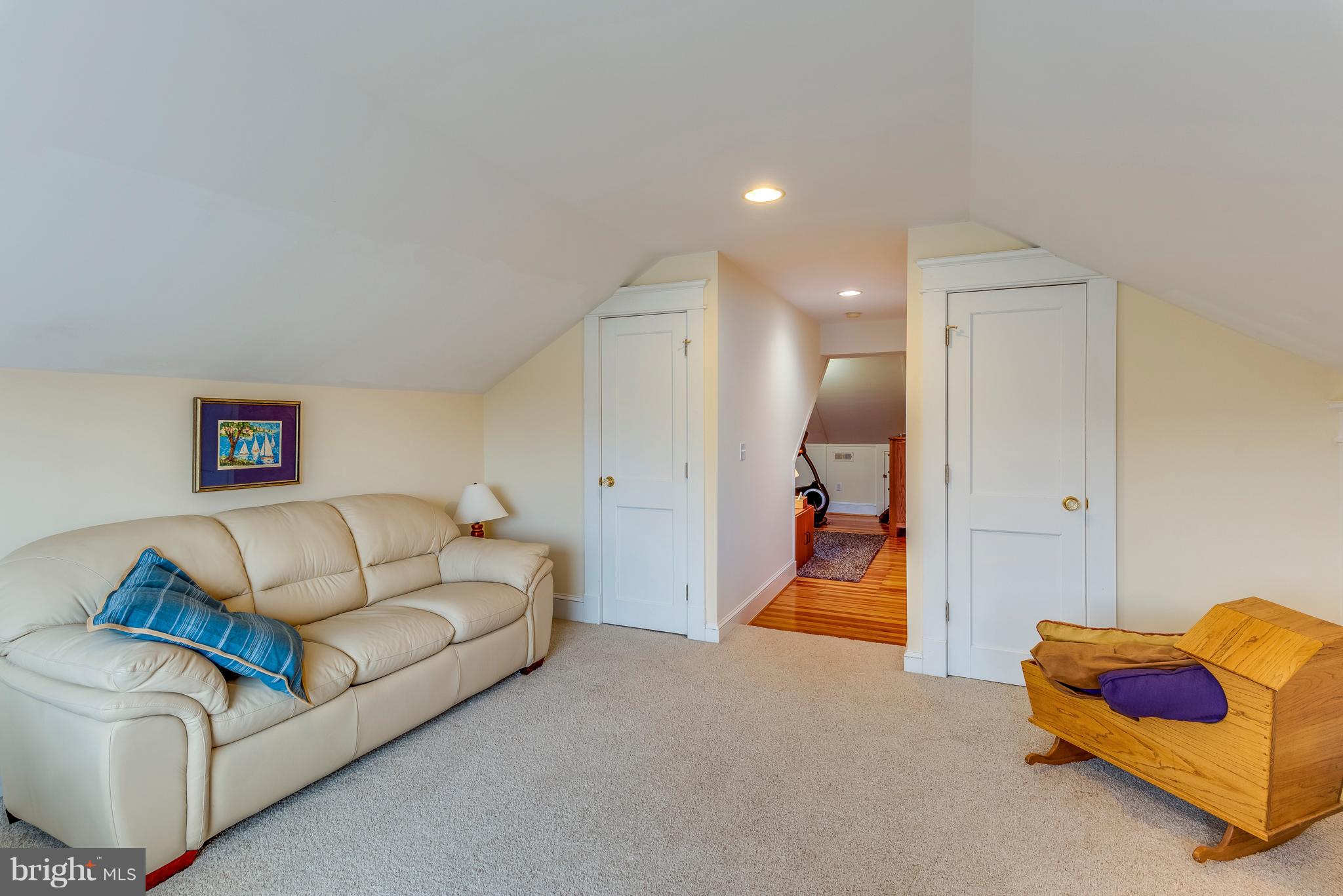 MURRAY HILL - Residential