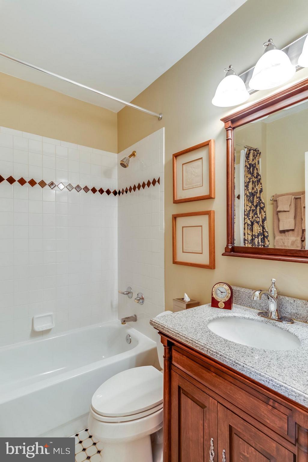 MURRAY HILL - Residential