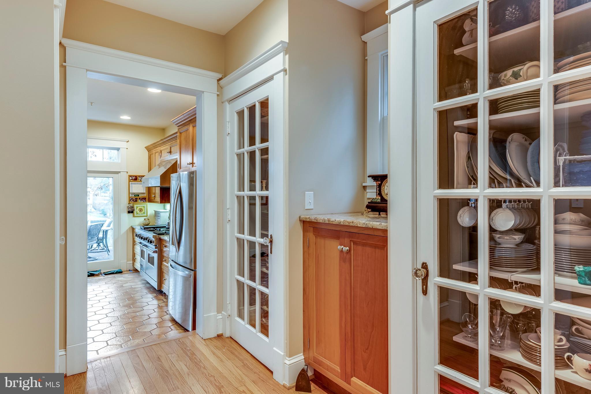 MURRAY HILL - Residential