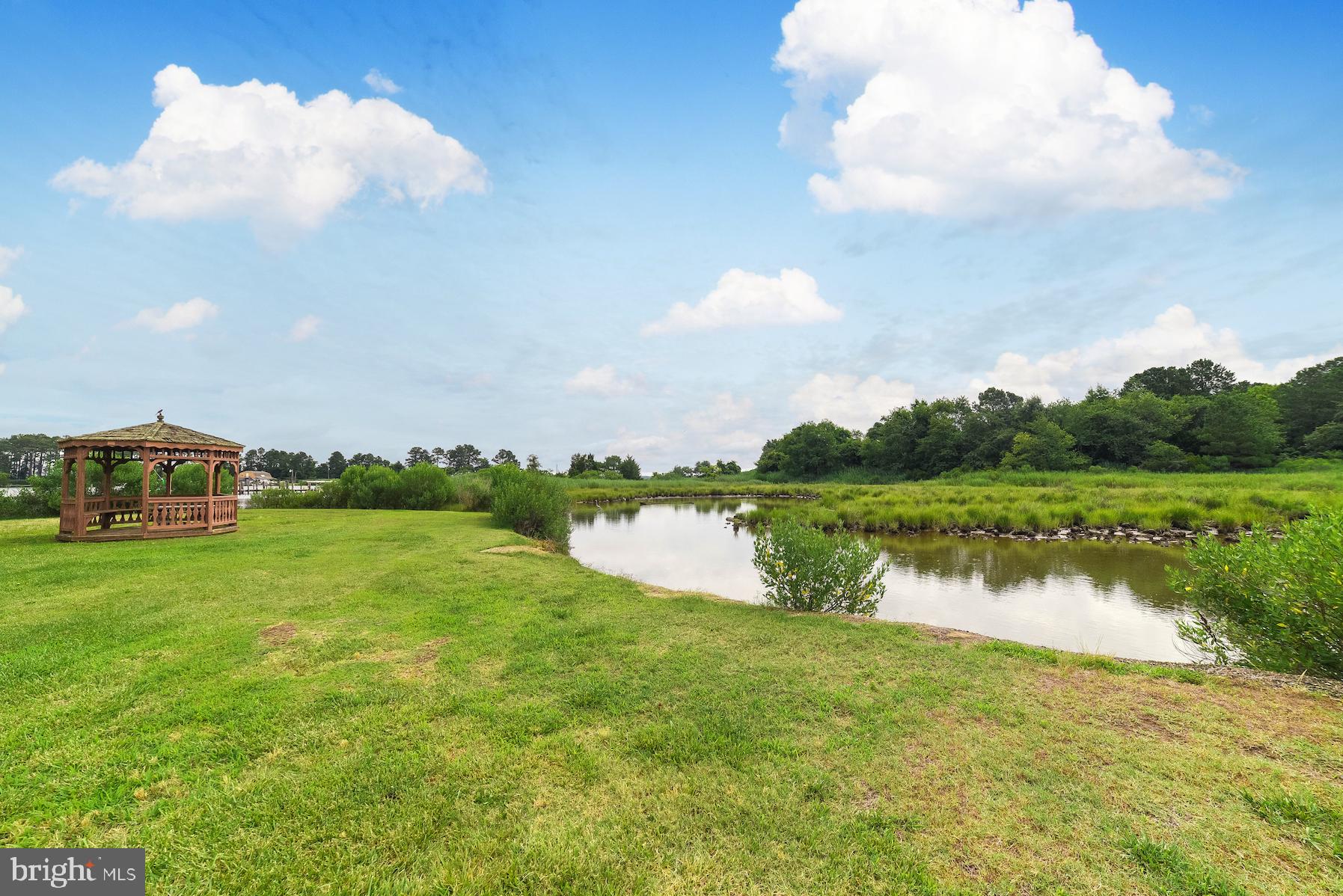ST GEORGE ISLAND - Residential