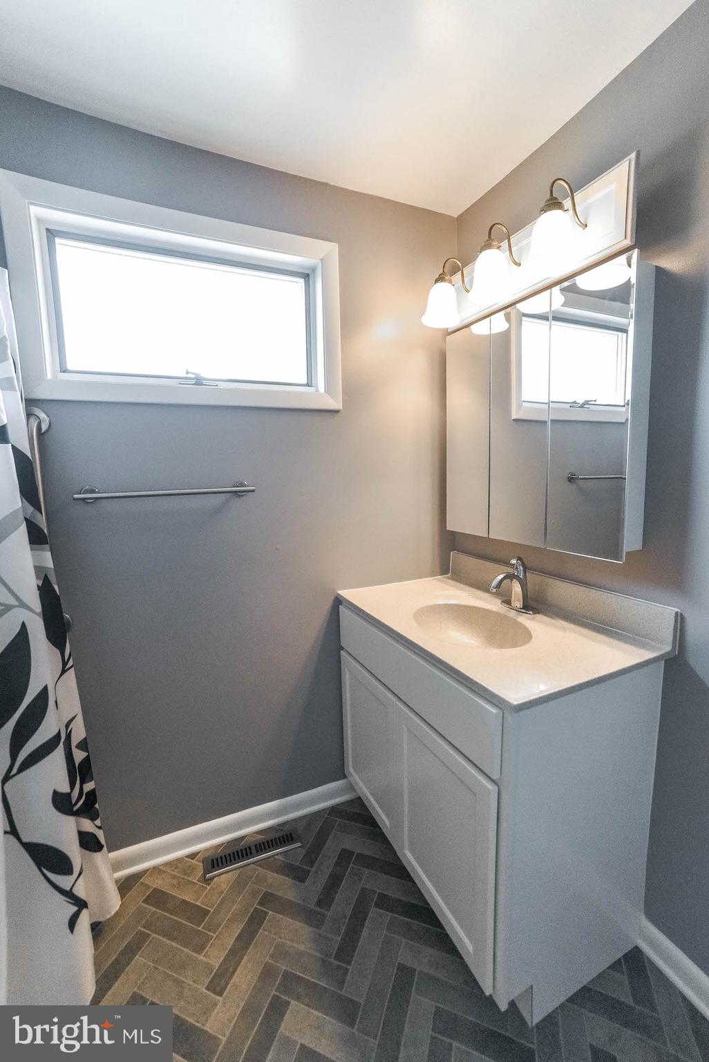 ST GEORGE ISLAND - Residential