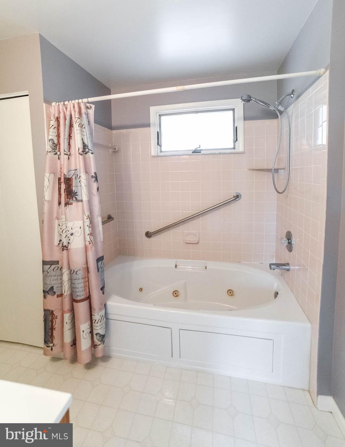 ST GEORGE ISLAND - Residential