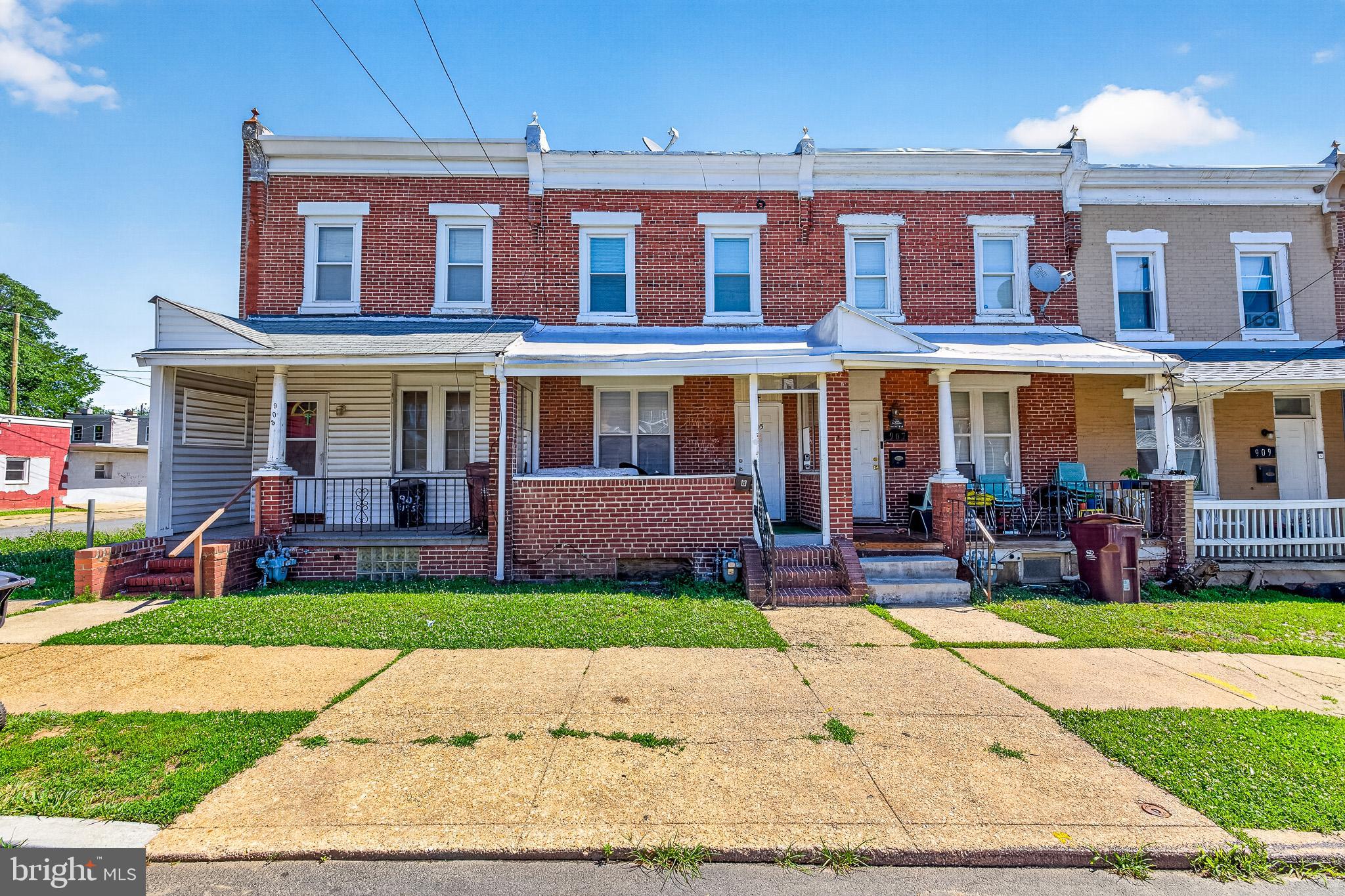 905 E 17TH STREET