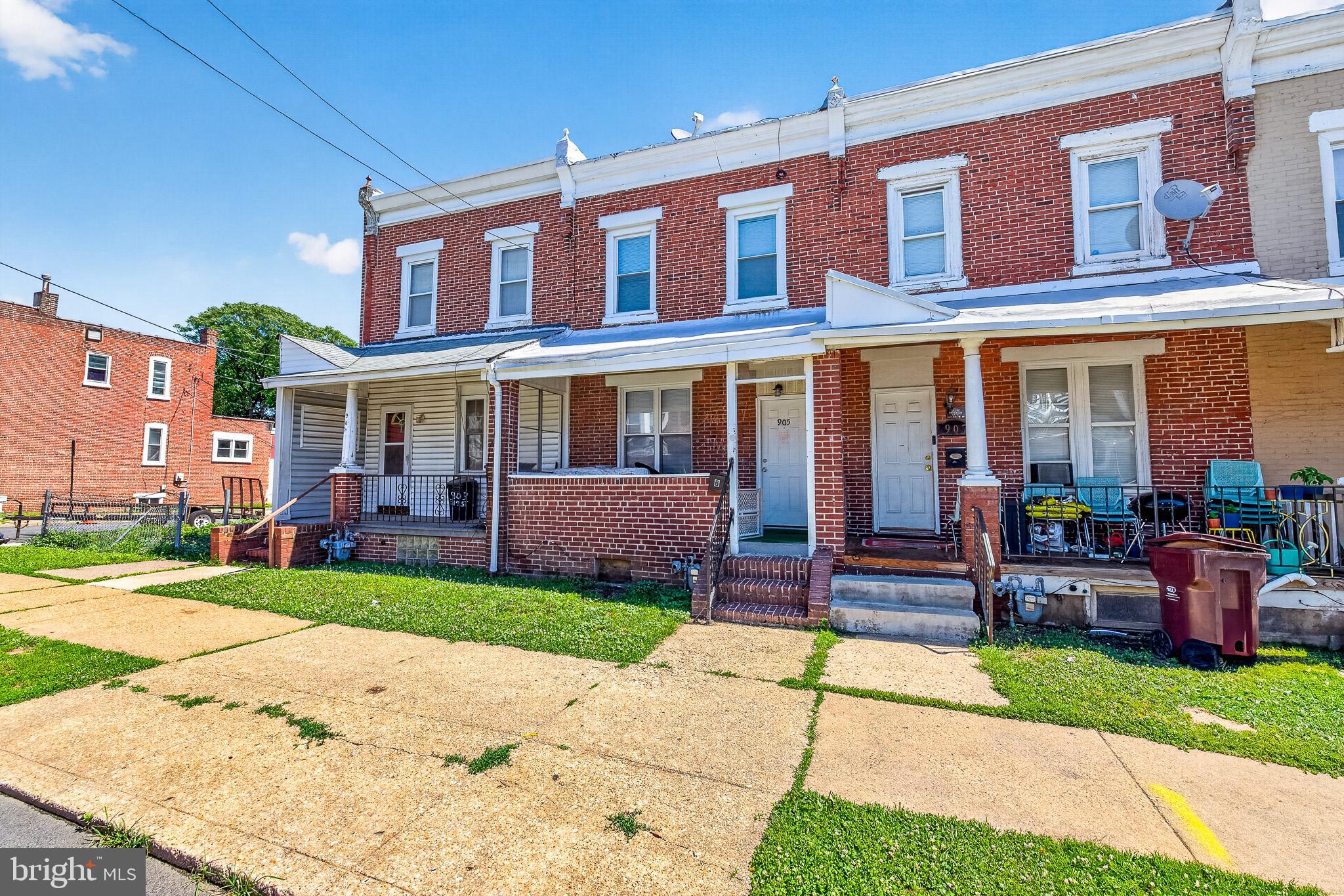 905 E 17TH STREET