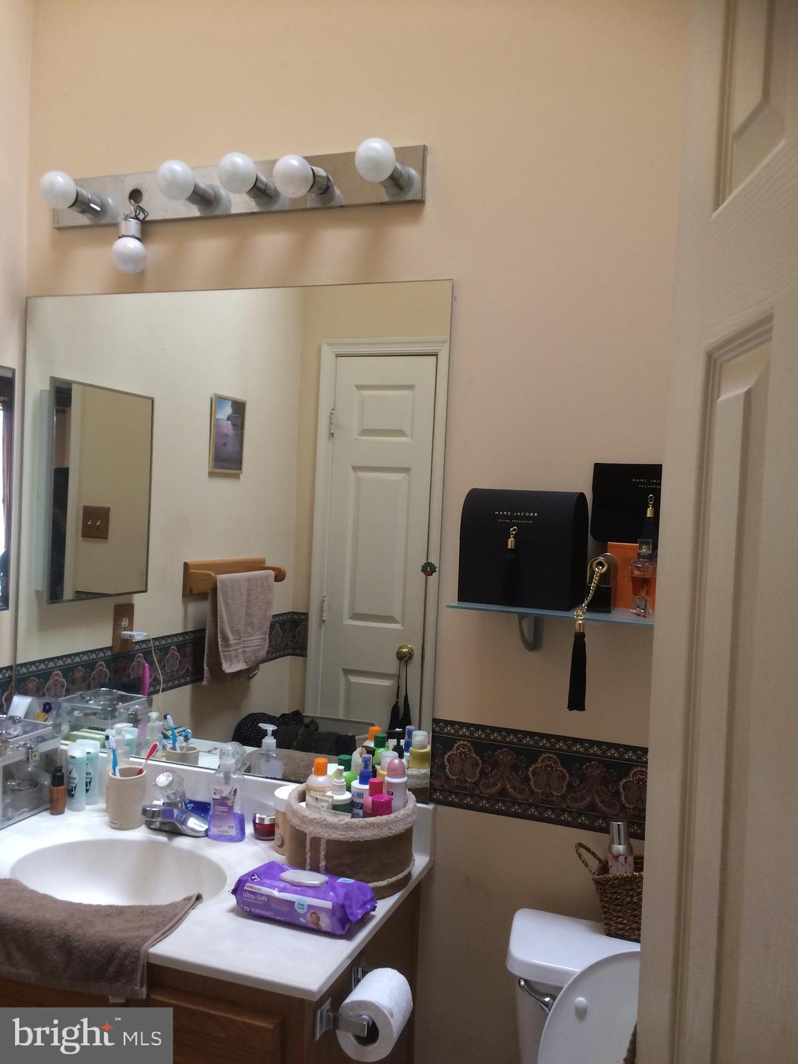 LONGMEAD - Residential