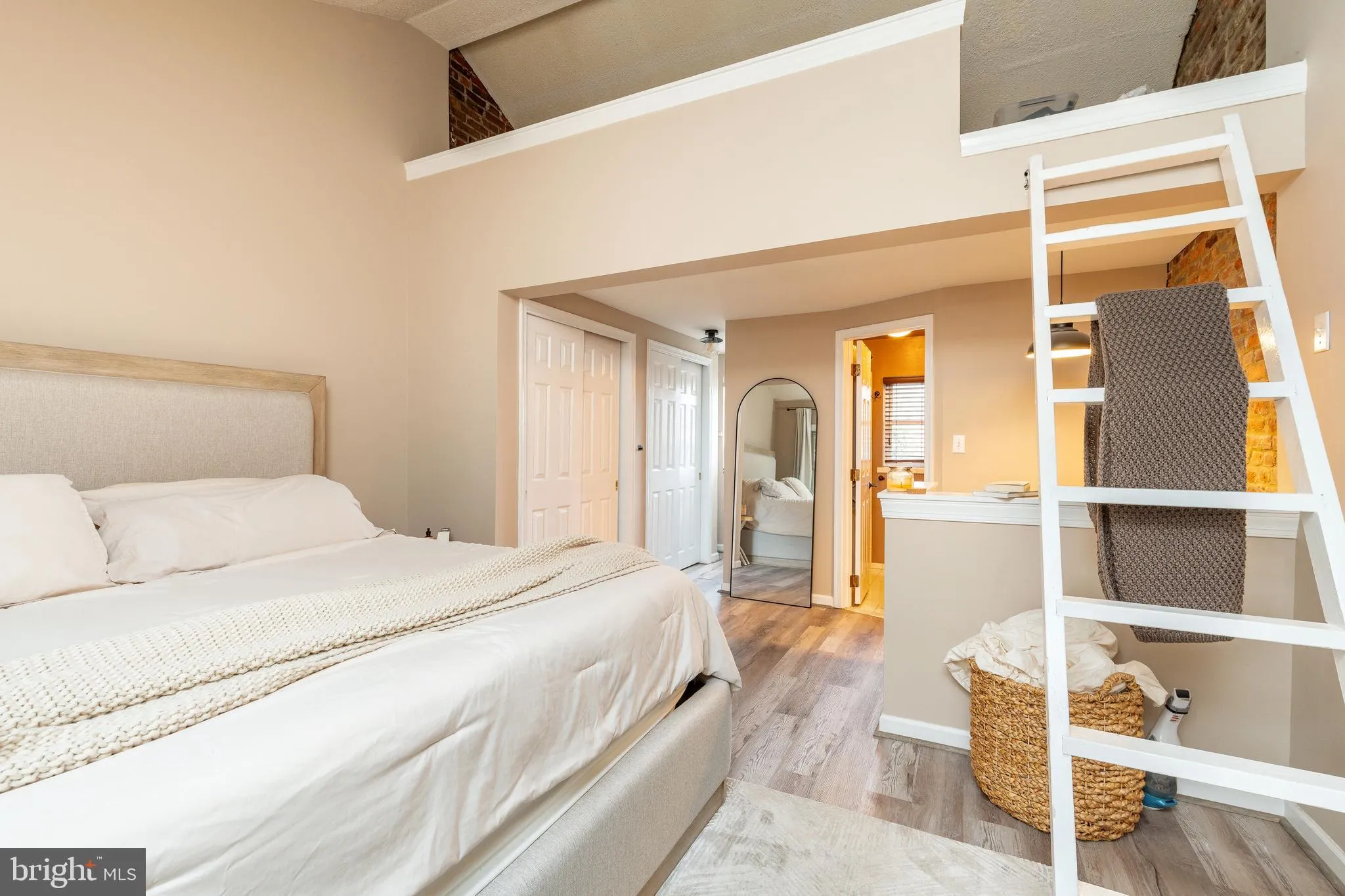 Philadelphia, Pennsylvania 19148, United States, 1 Bedroom Bedrooms, ,1 BathroomBathrooms,Residential,Active,198991