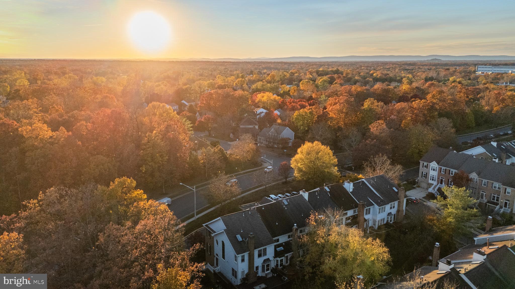 SULLY STATION - Residential Lease