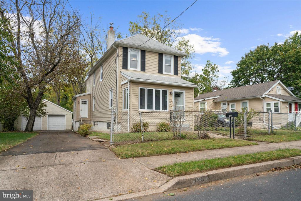 Photo of 120 Linden Avenue, GLENSIDE, PA 19038 (MLS # PAMC2159198)