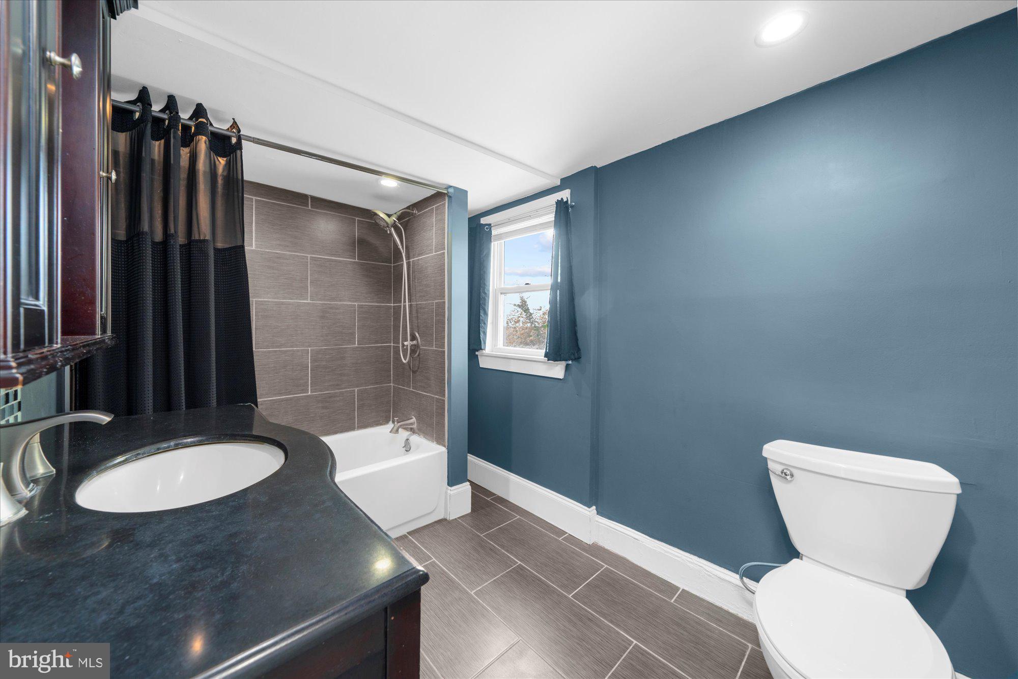 NORTH HILLS - Residential