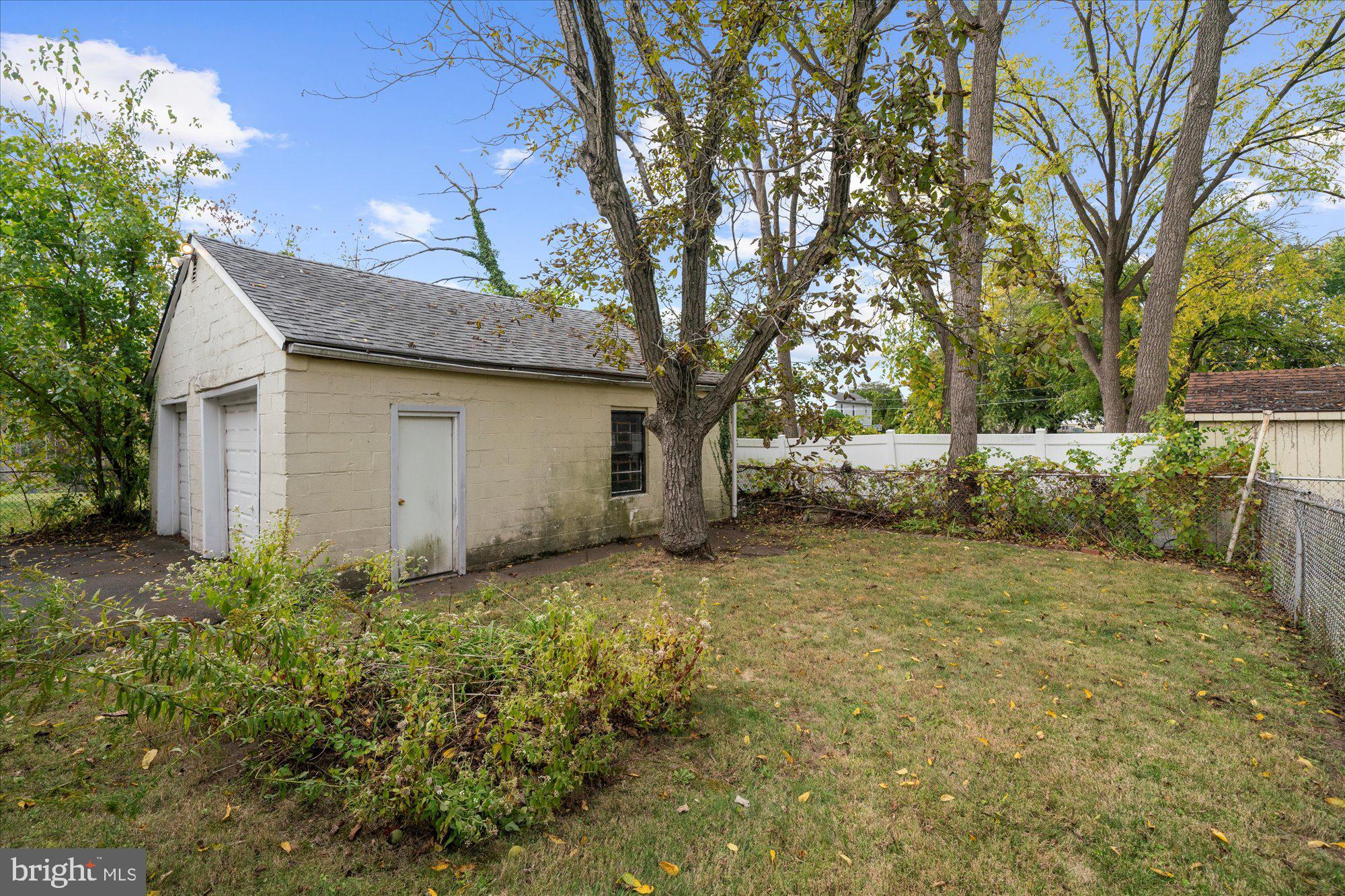 NORTH HILLS - Residential