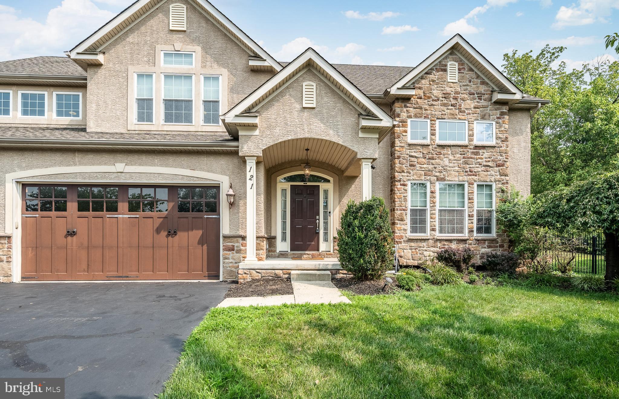 121 PINETOWN ROAD