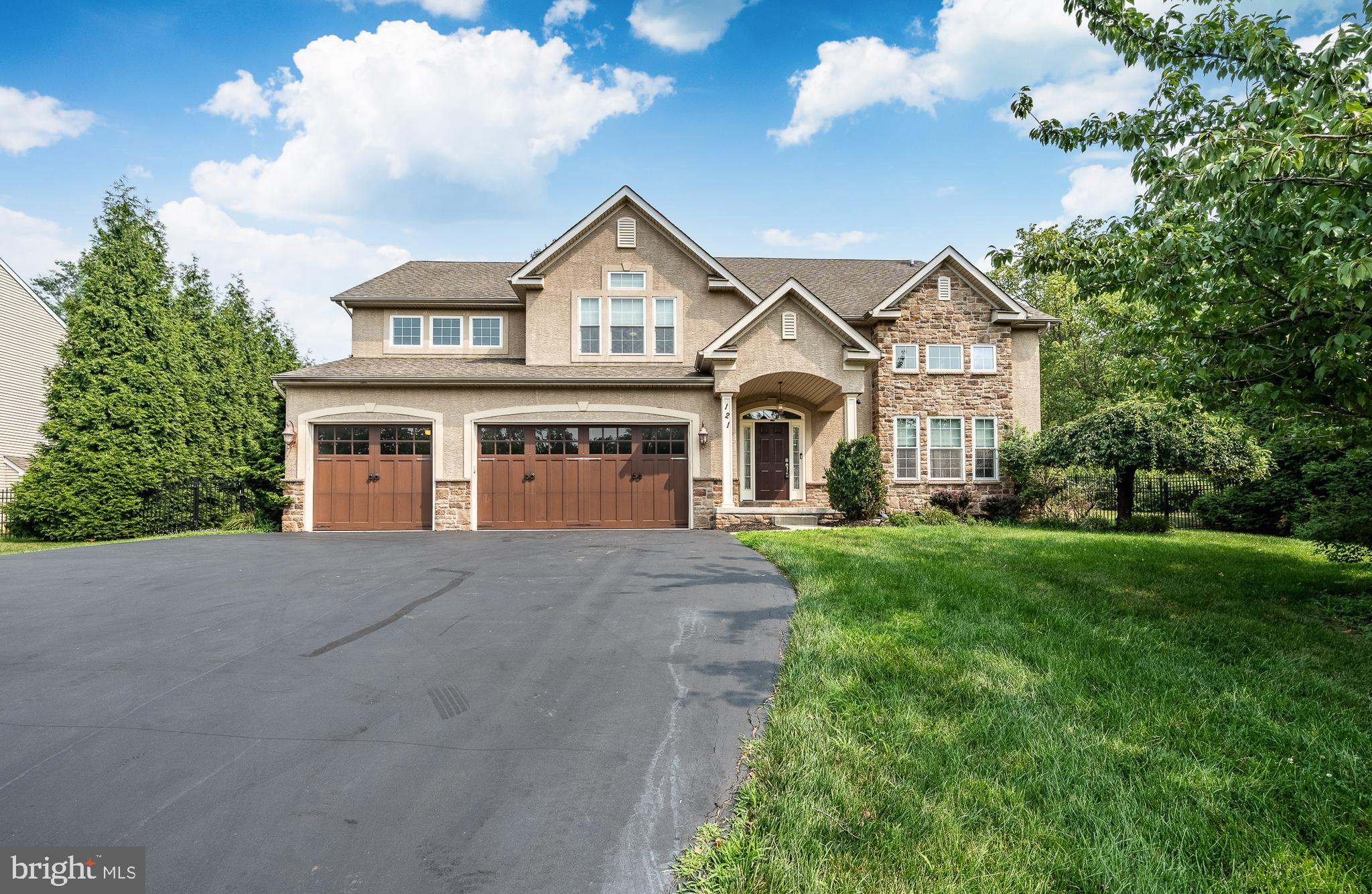 121 PINETOWN ROAD