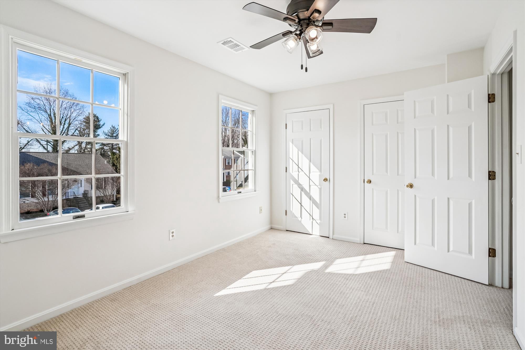 LEEDS SQUARE - Residential