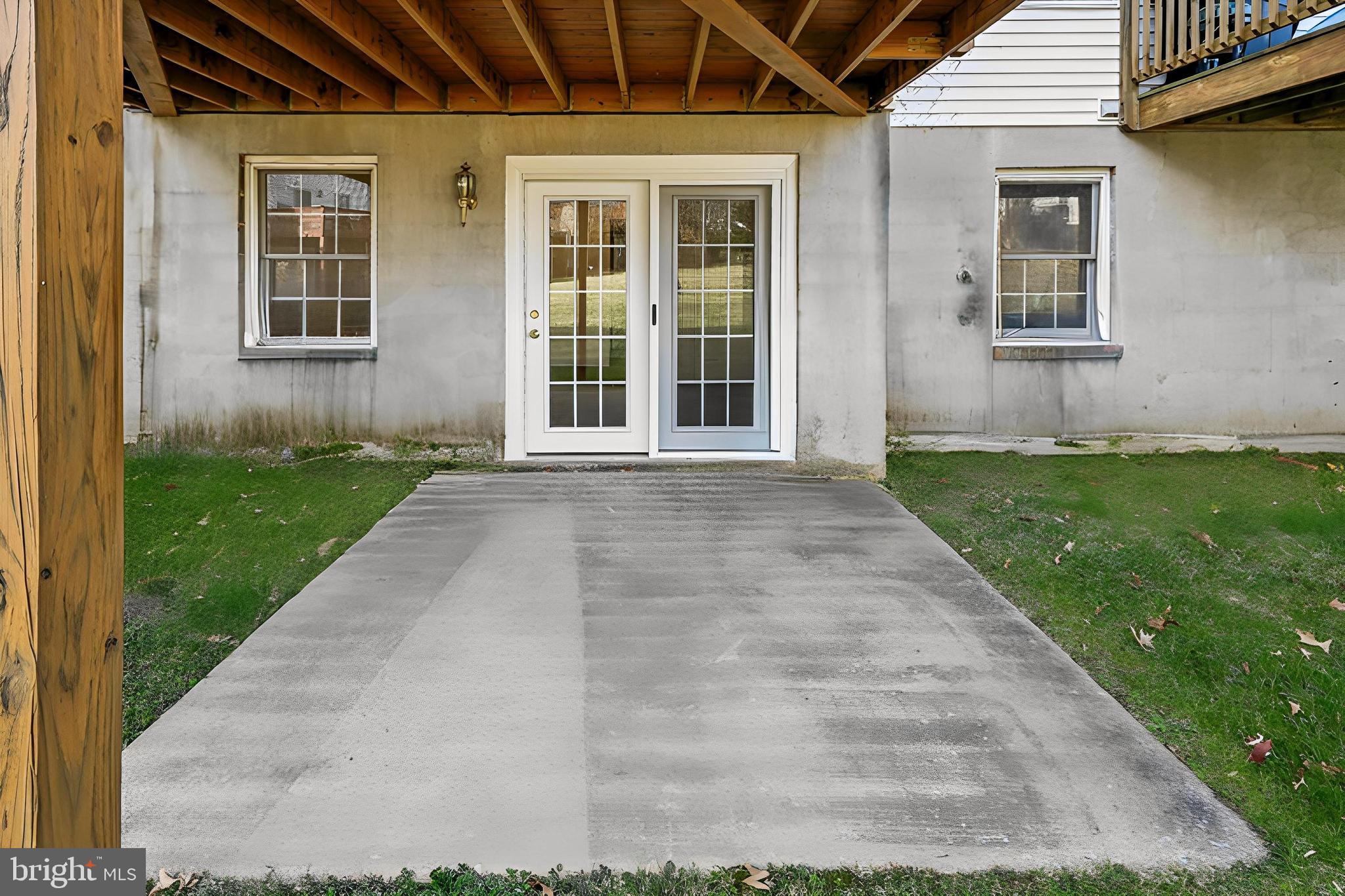 LEEDS SQUARE - Residential