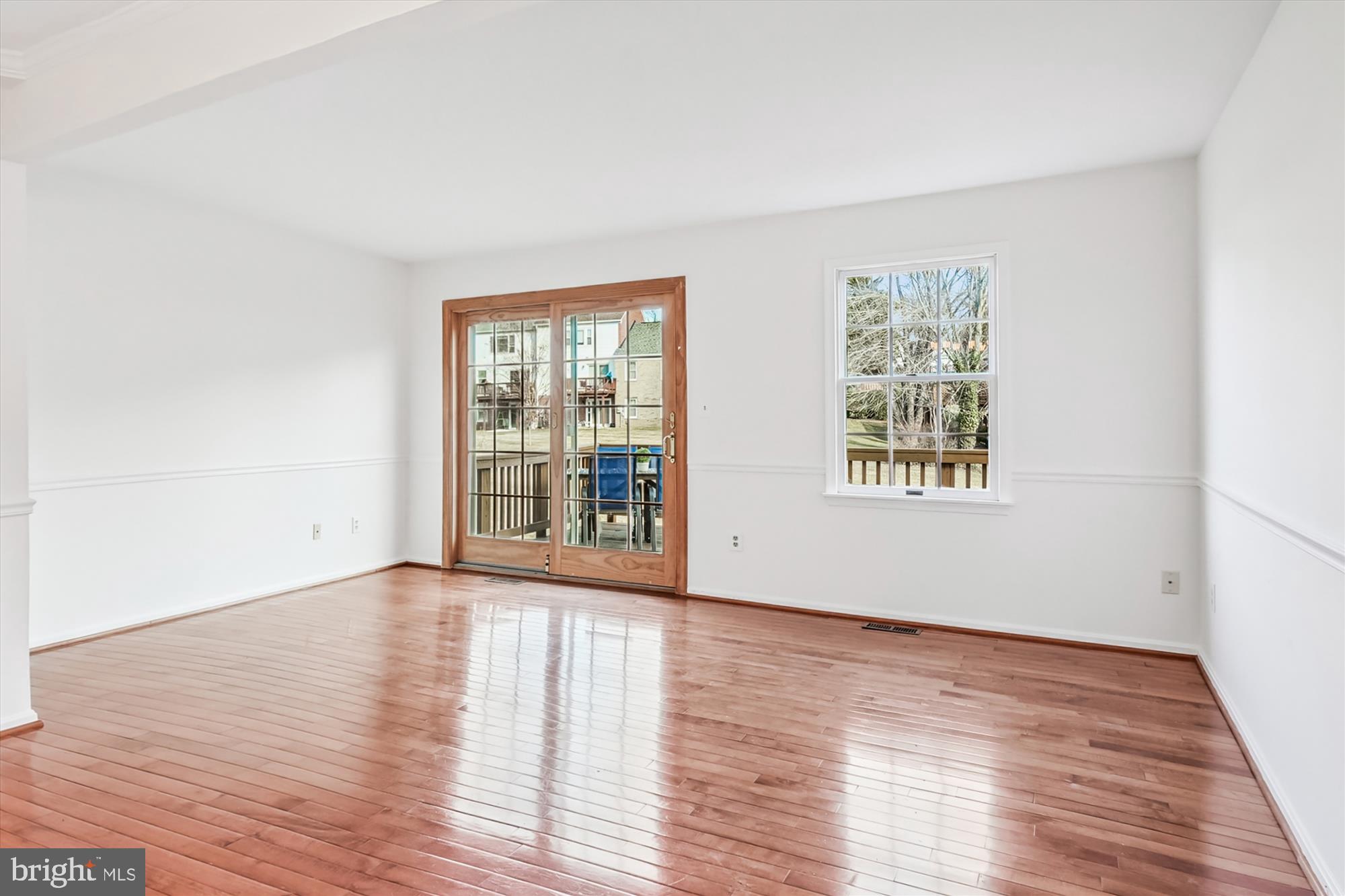 LEEDS SQUARE - Residential