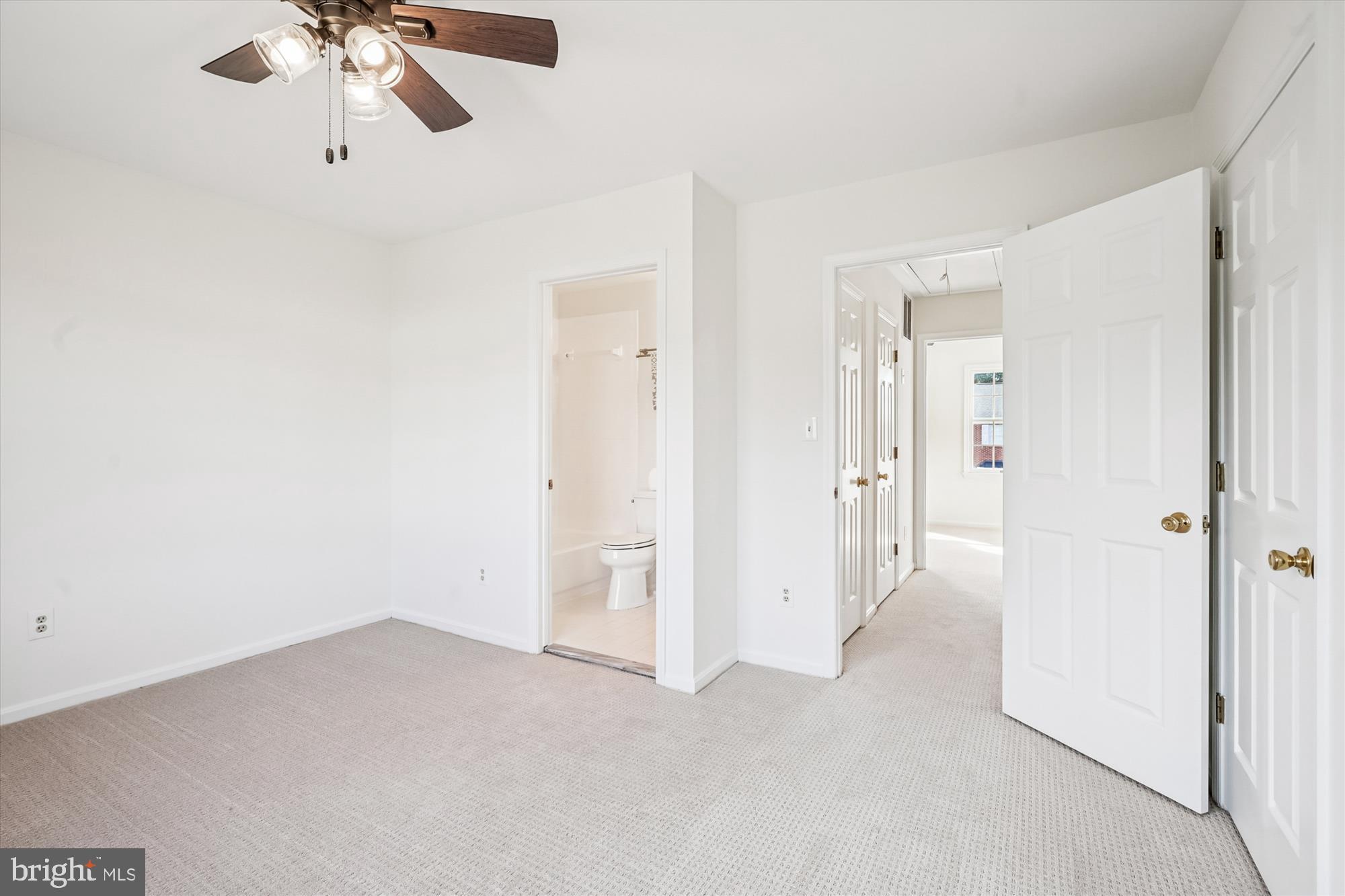 LEEDS SQUARE - Residential