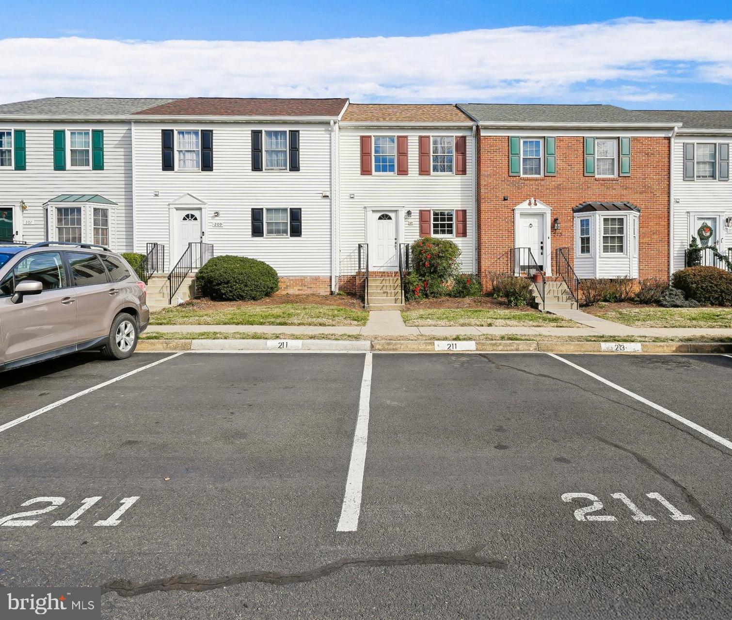 LEEDS SQUARE - Residential