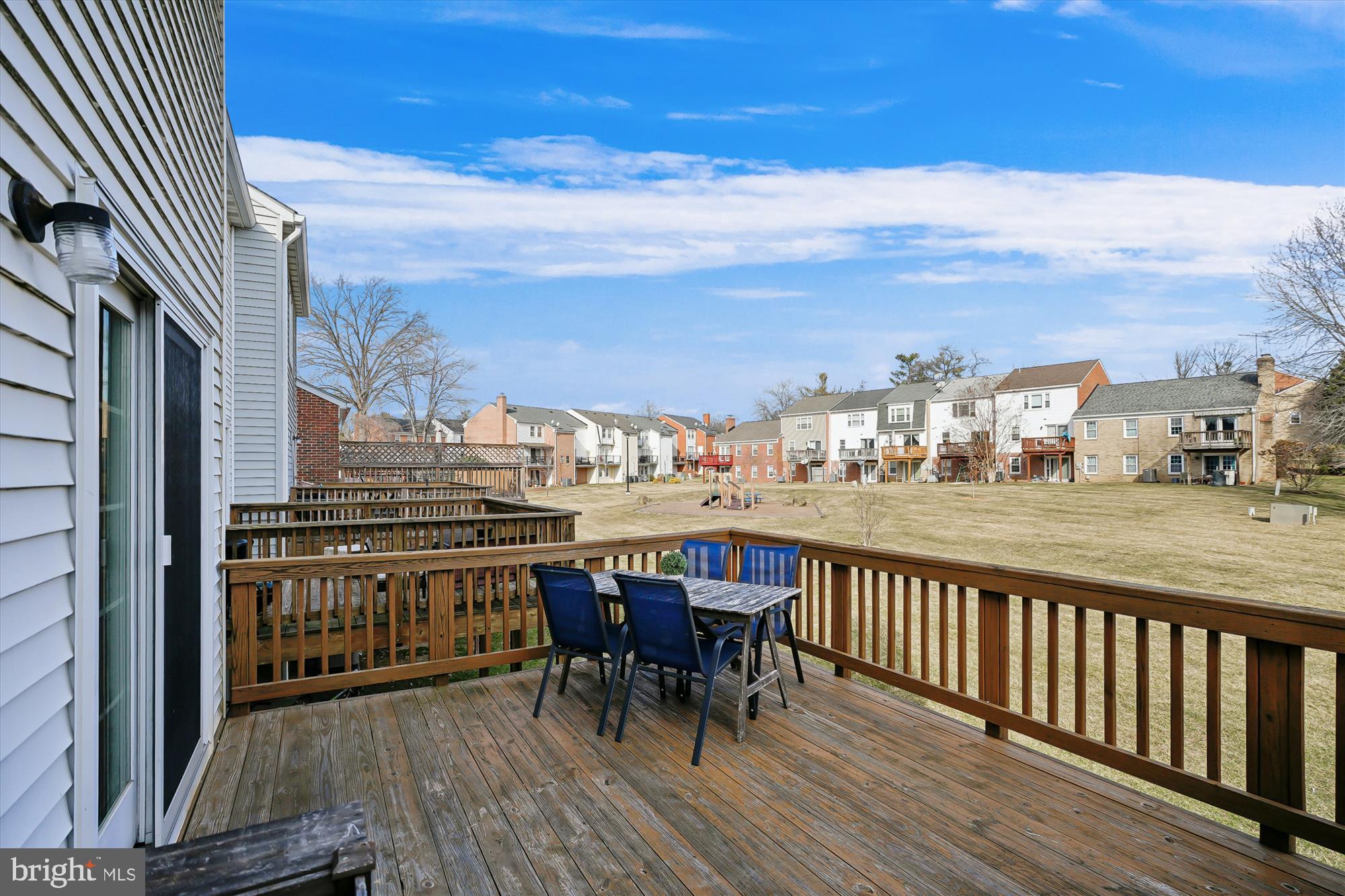 LEEDS SQUARE - Residential