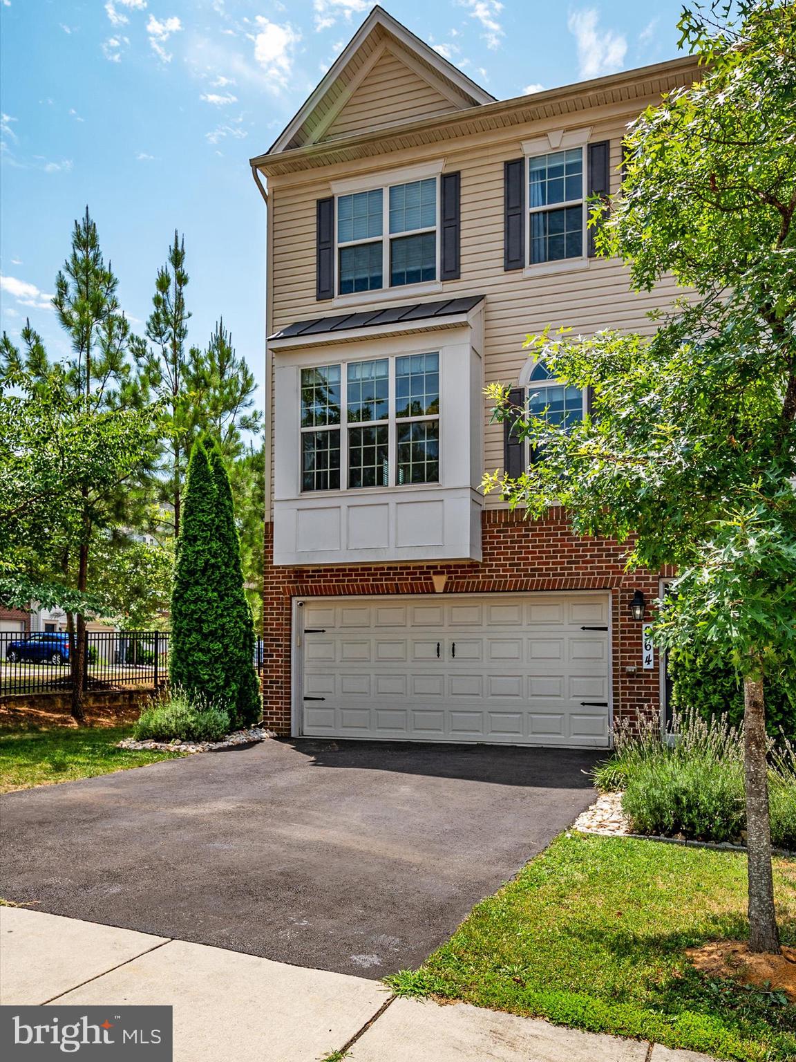 CANTERBURY VILLAGE - Residential