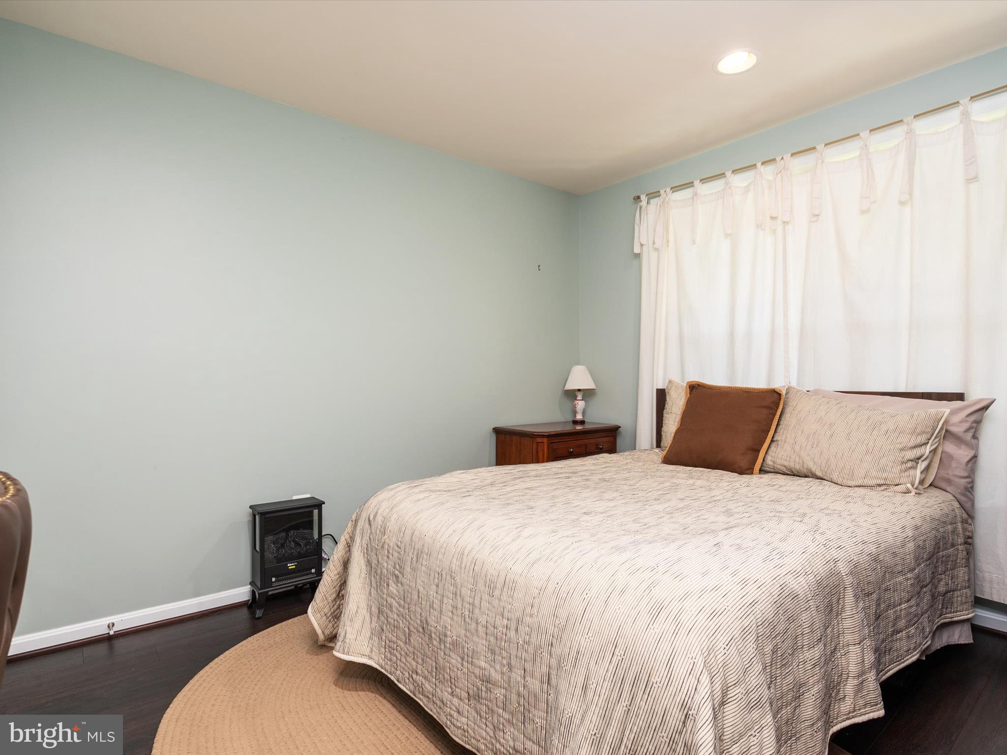 CANTERBURY VILLAGE - Residential